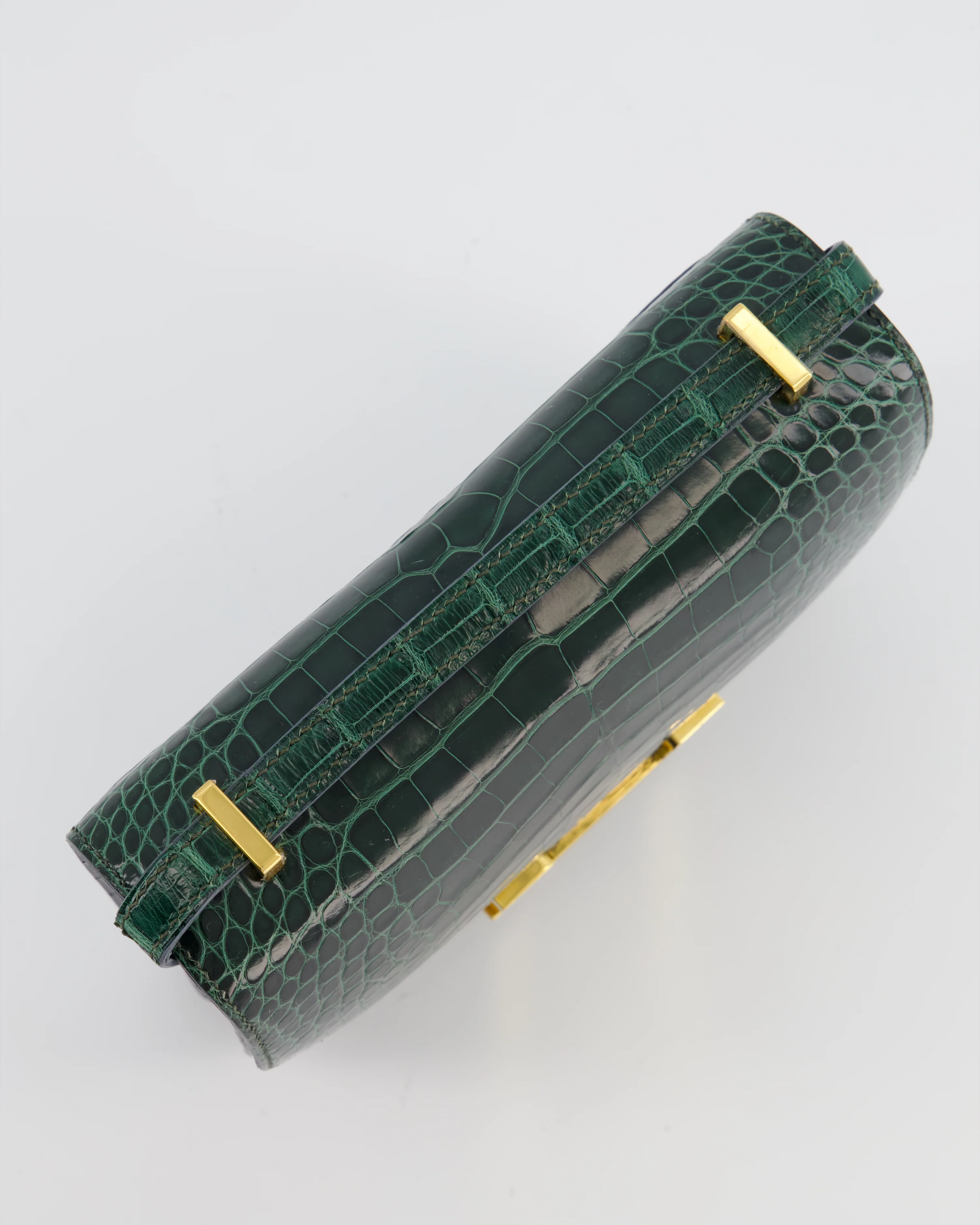 Hermès Constance III 18 Bag in Shiny Alligator Vert Fonce with Gold Hardware - Image 15
