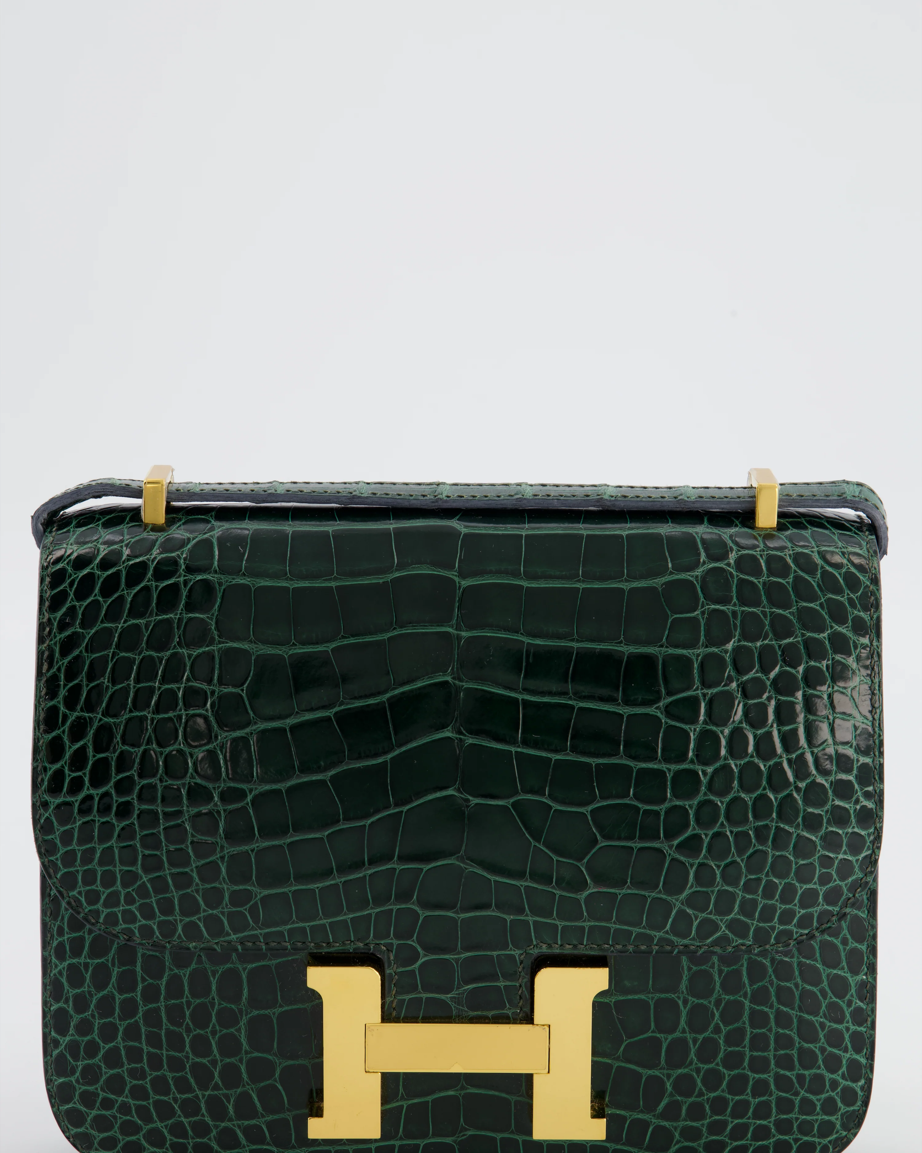 Hermès Constance III 18 Bag in Shiny Alligator Vert Fonce with Gold Hardware - Image 16