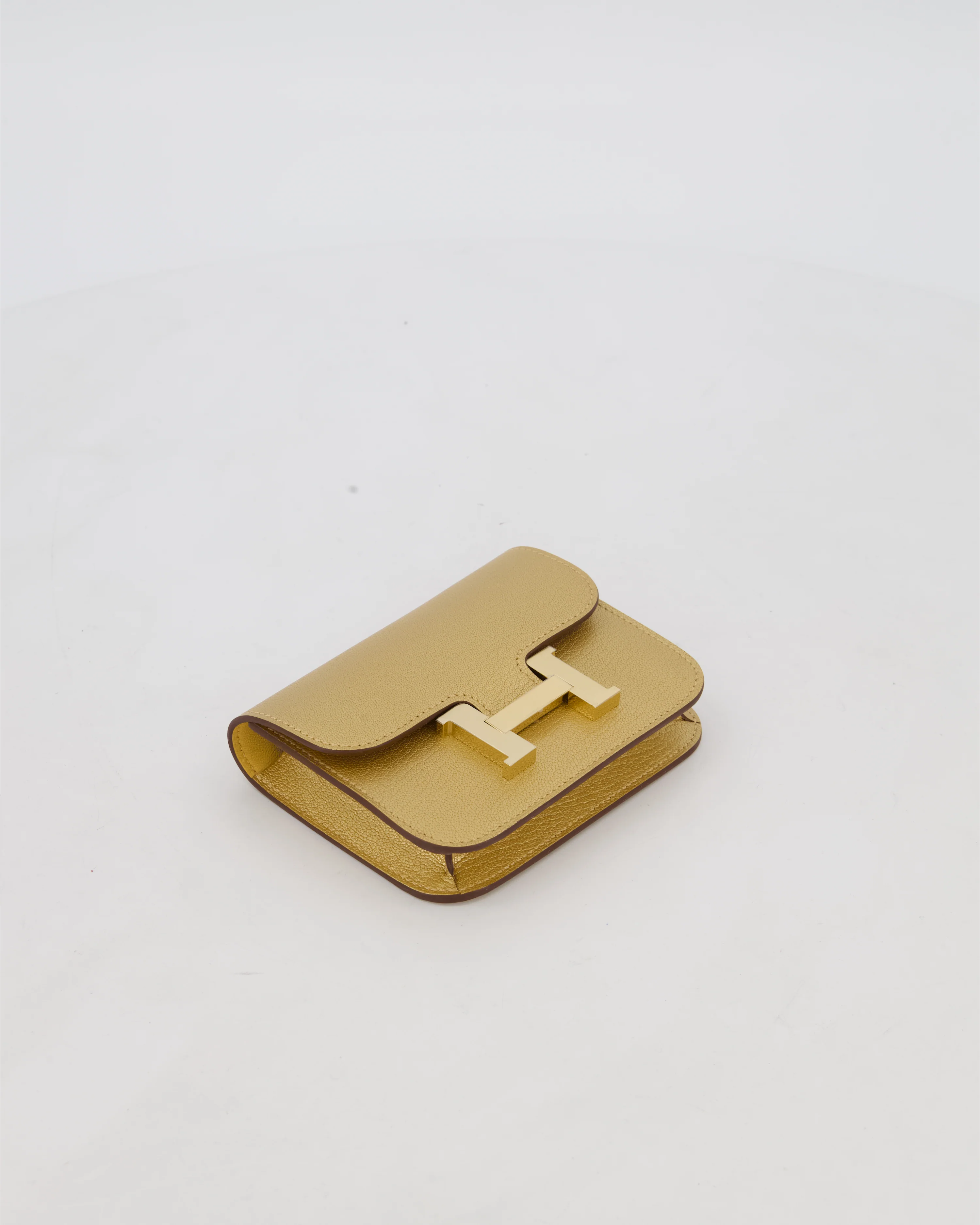 Hermès Constance Slim Belt Wallet Bag in Dore Chamkilight Chevre Leather with Permabrass Hardware - Image 11