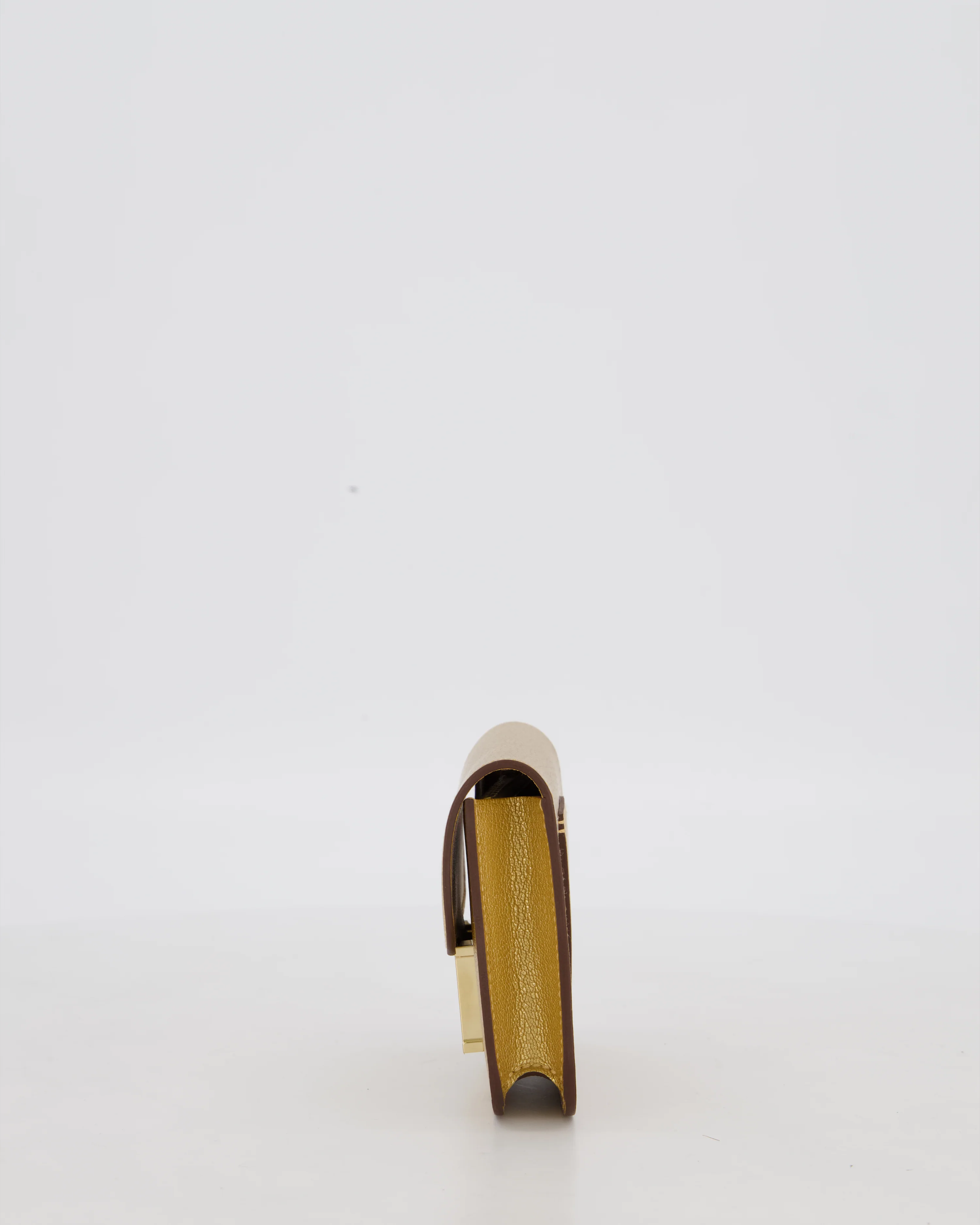 Hermès Constance Slim Belt Wallet Bag in Dore Chamkilight Chevre Leather with Permabrass Hardware - Image 7