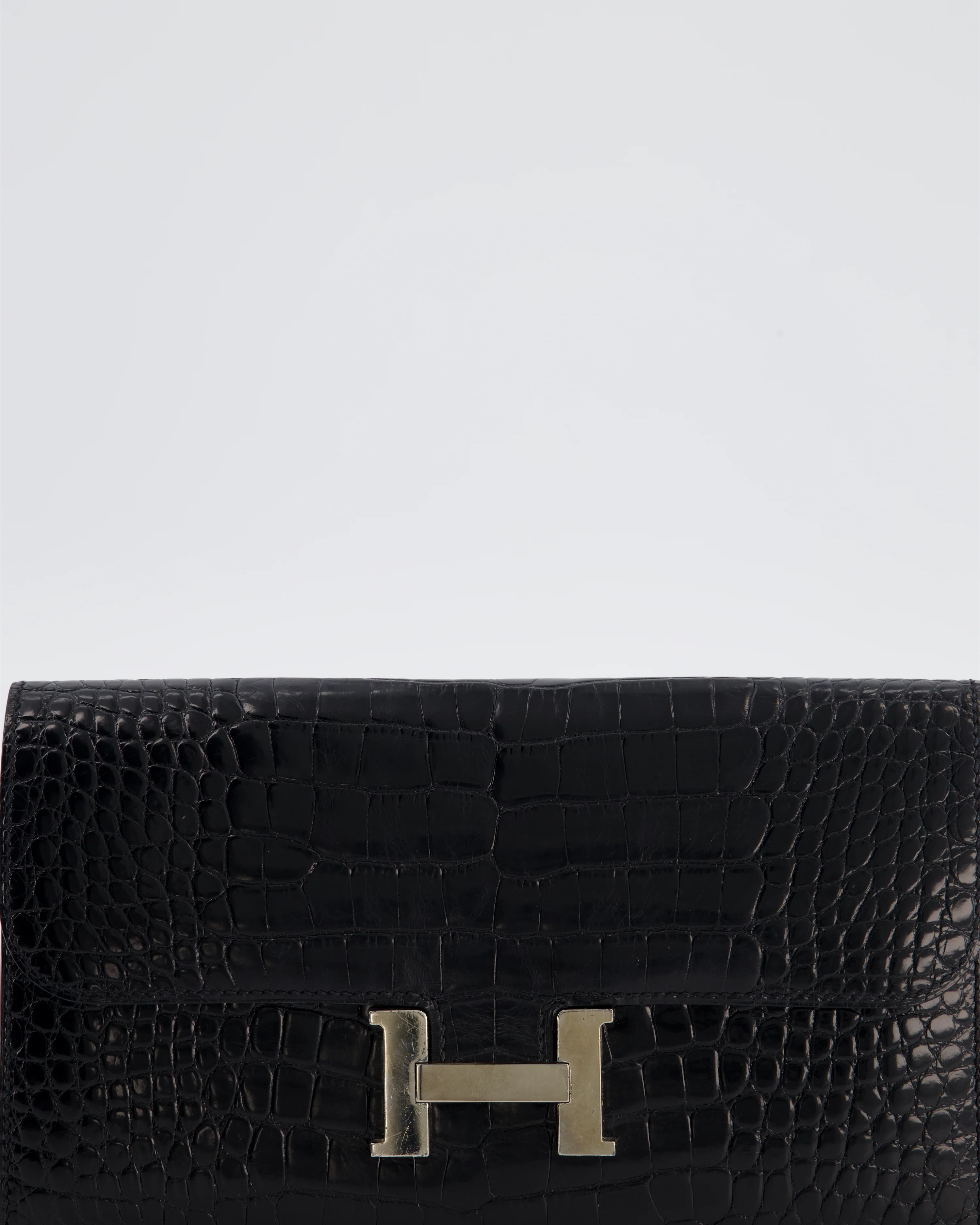 Hermès Constance Wallet in Noir Alligator with Palladium Hardware - Image 14