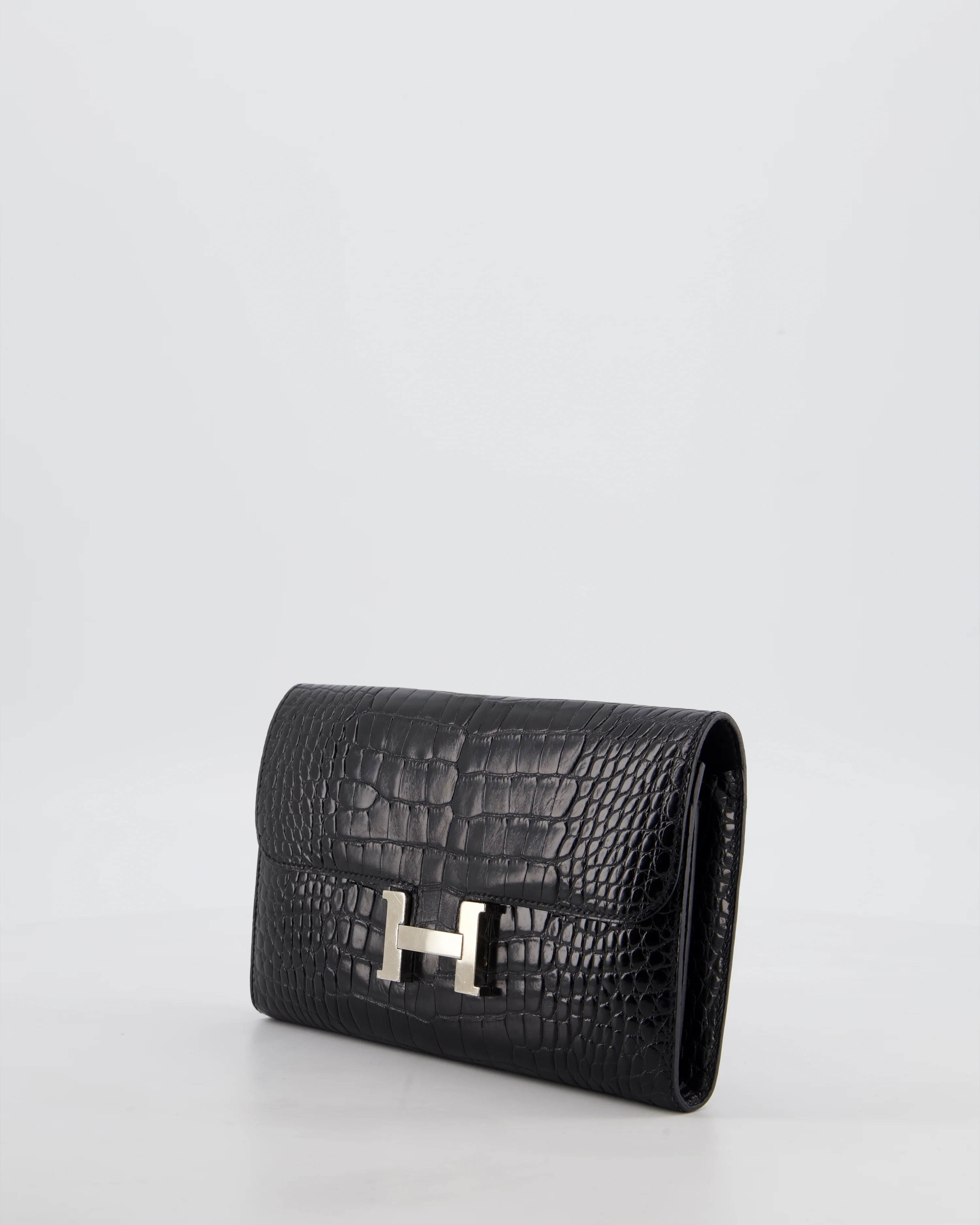 Hermès Constance Wallet in Noir Alligator with Palladium Hardware - Image 8