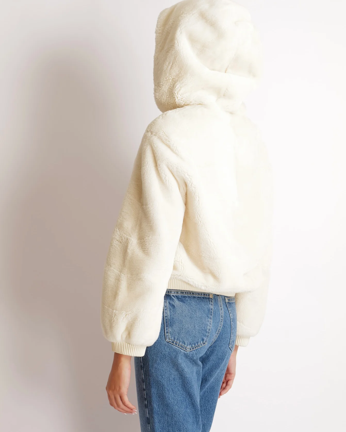 Hermès Cream Cashmere and Shearling Zip Up Hooded Jacket with Leather Cuff and Waistband Details Size FR 36 (UK 8) RRP £13,750 - Image 4