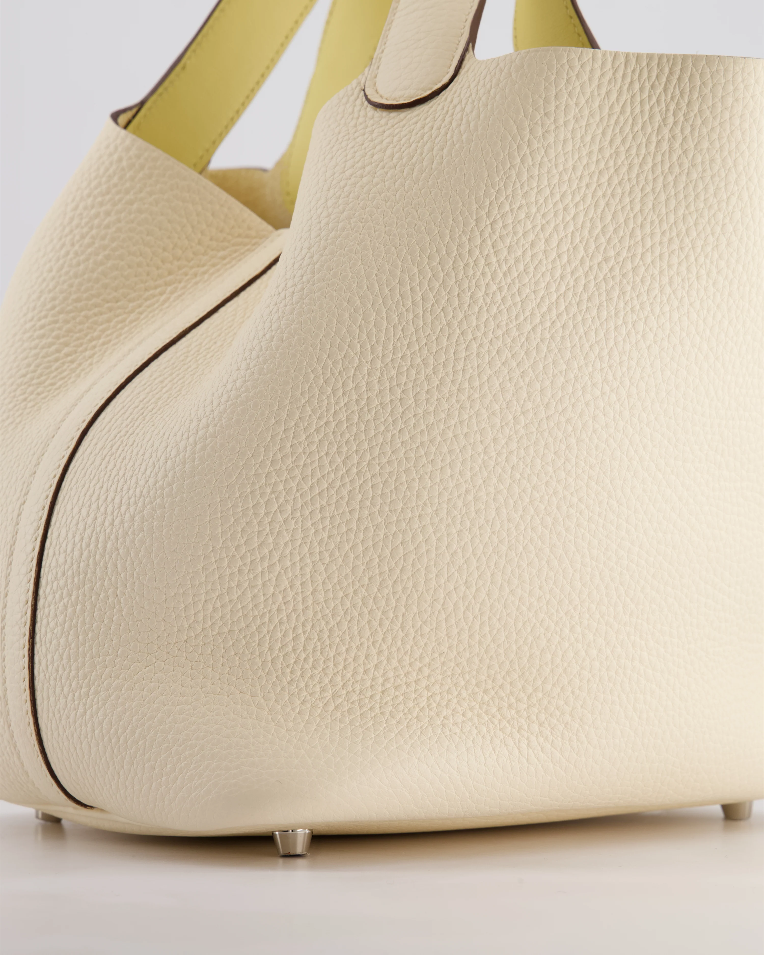 Hermes Picotin Eclat Lock 22 Bag in Nata Clemence Leather with Jaune Poussin Interior Handle & Palladium Hardware - Image 11