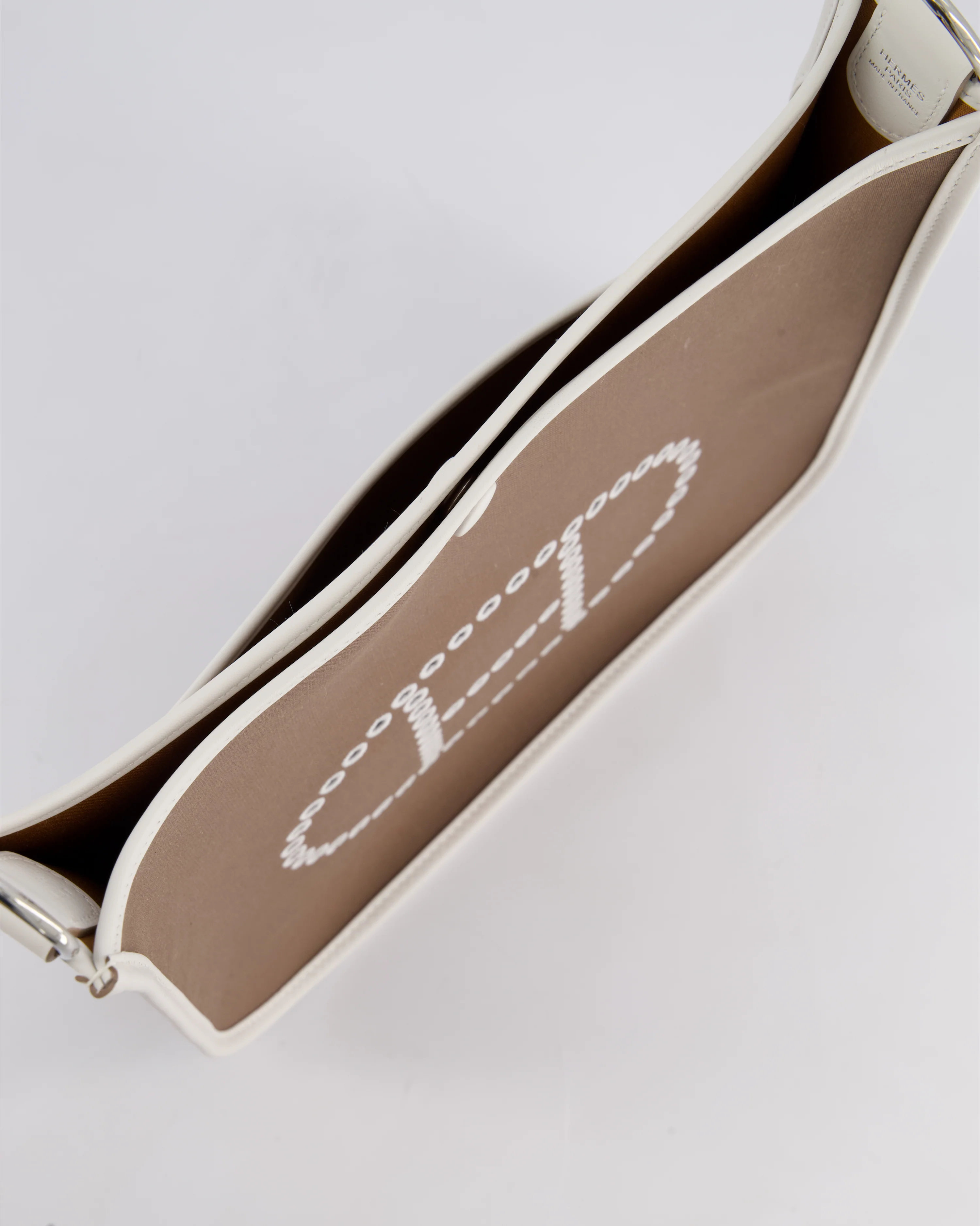 Hermes Evelyne 29 in Neo Etoupe Canvas and White with Palladium Hardware - Image 16