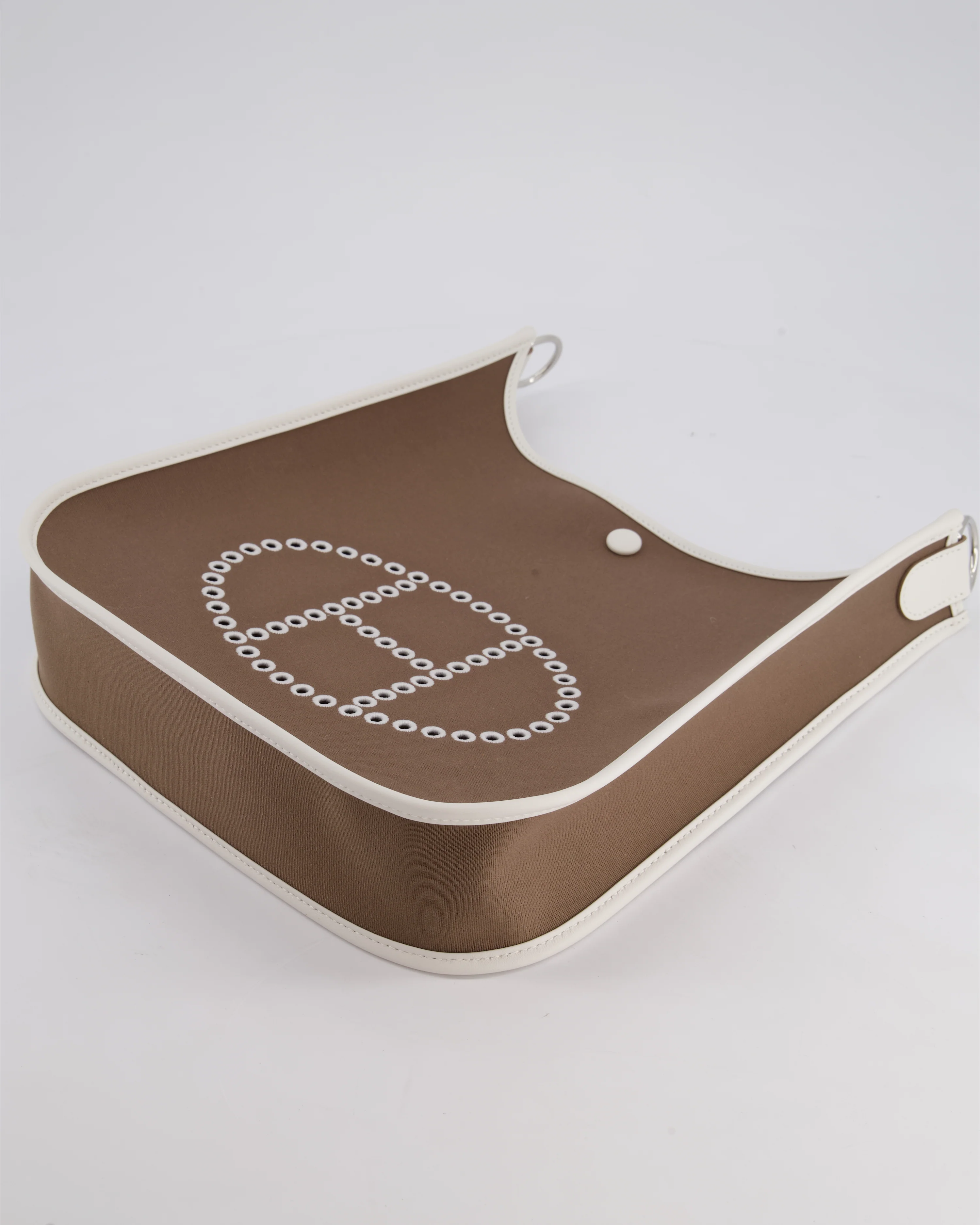 Hermes Evelyne 29 in Neo Etoupe Canvas and White with Palladium Hardware - Image 19
