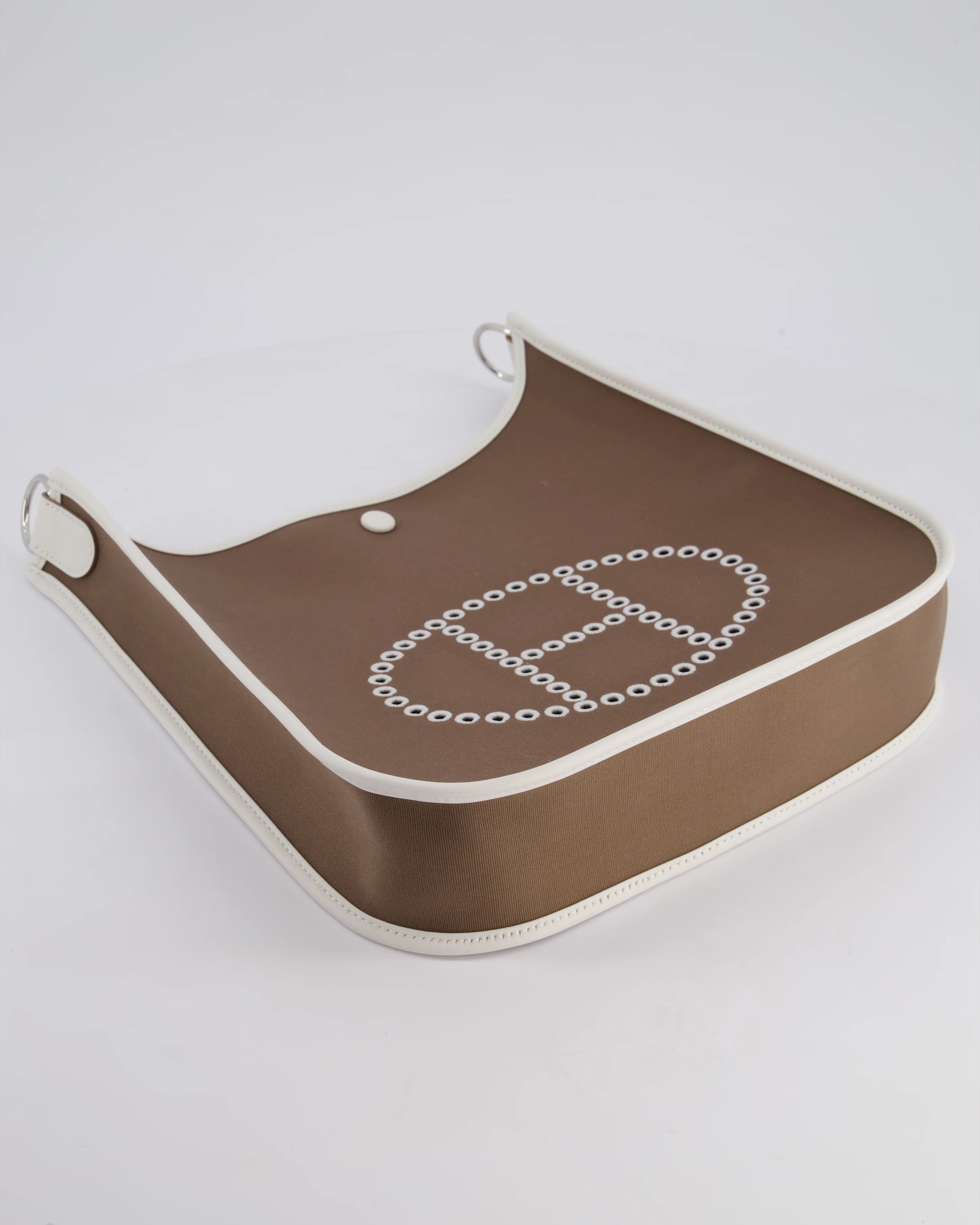 Hermes Evelyne 29 in Neo Etoupe Canvas and White with Palladium Hardware - Image 20