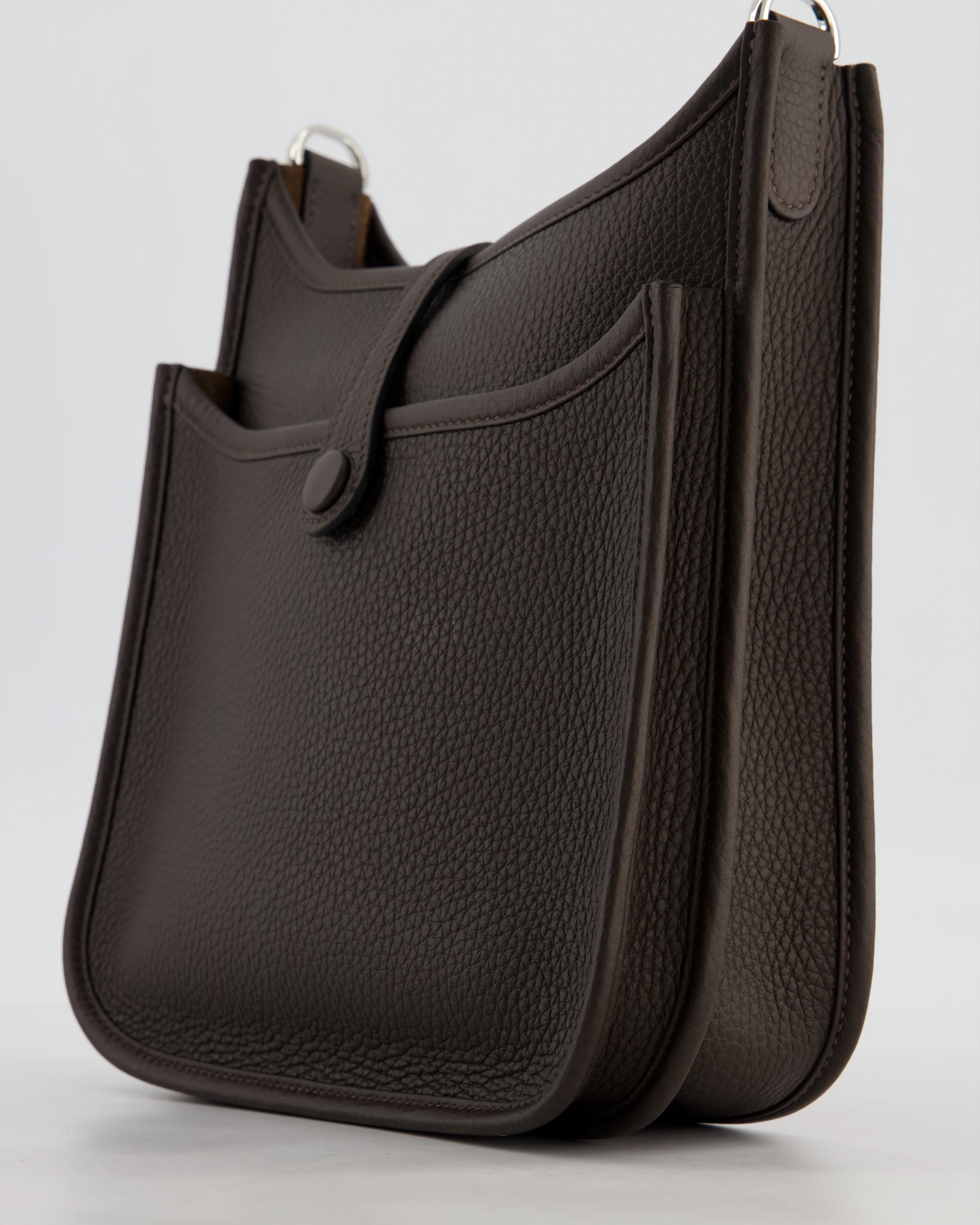 *HOT* Hermès Evelyne III 23 Bag in Ebene Taurillon Clemence Leather with Palladium Hardware - Image 12