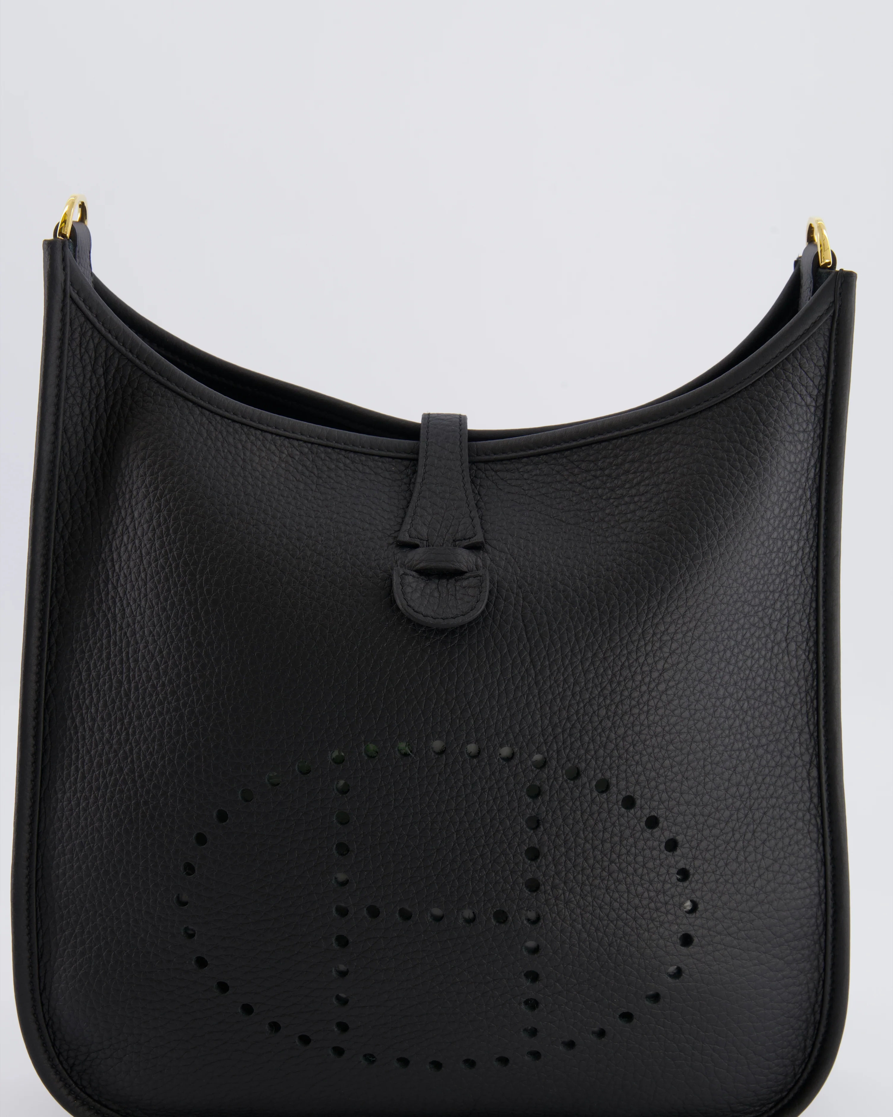 Hermès Evelyne III 29 Bag in Black Taurillon Clemence Leather with Gold Hardware - Image 15