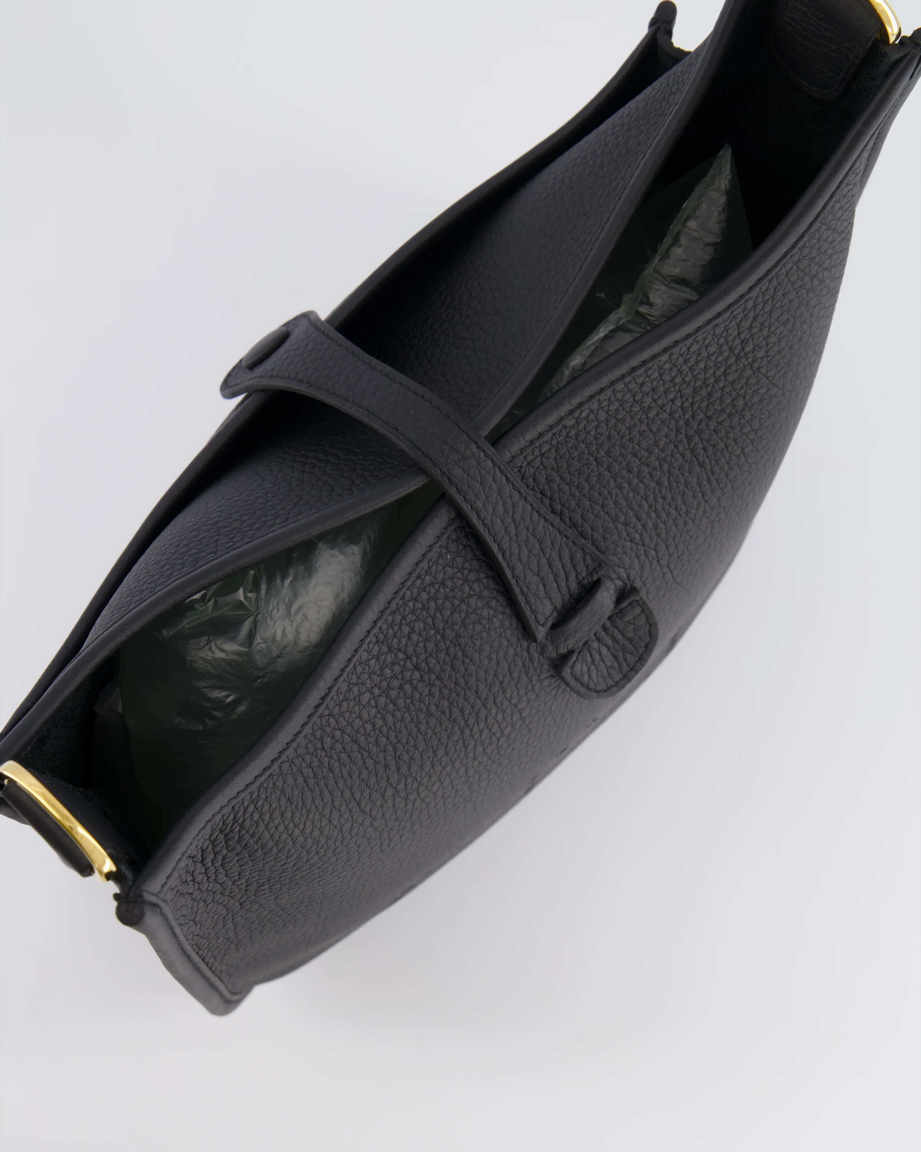 Hermès Evelyne III 29 Bag in Black Taurillon Clemence Leather with Gold Hardware - Image 19