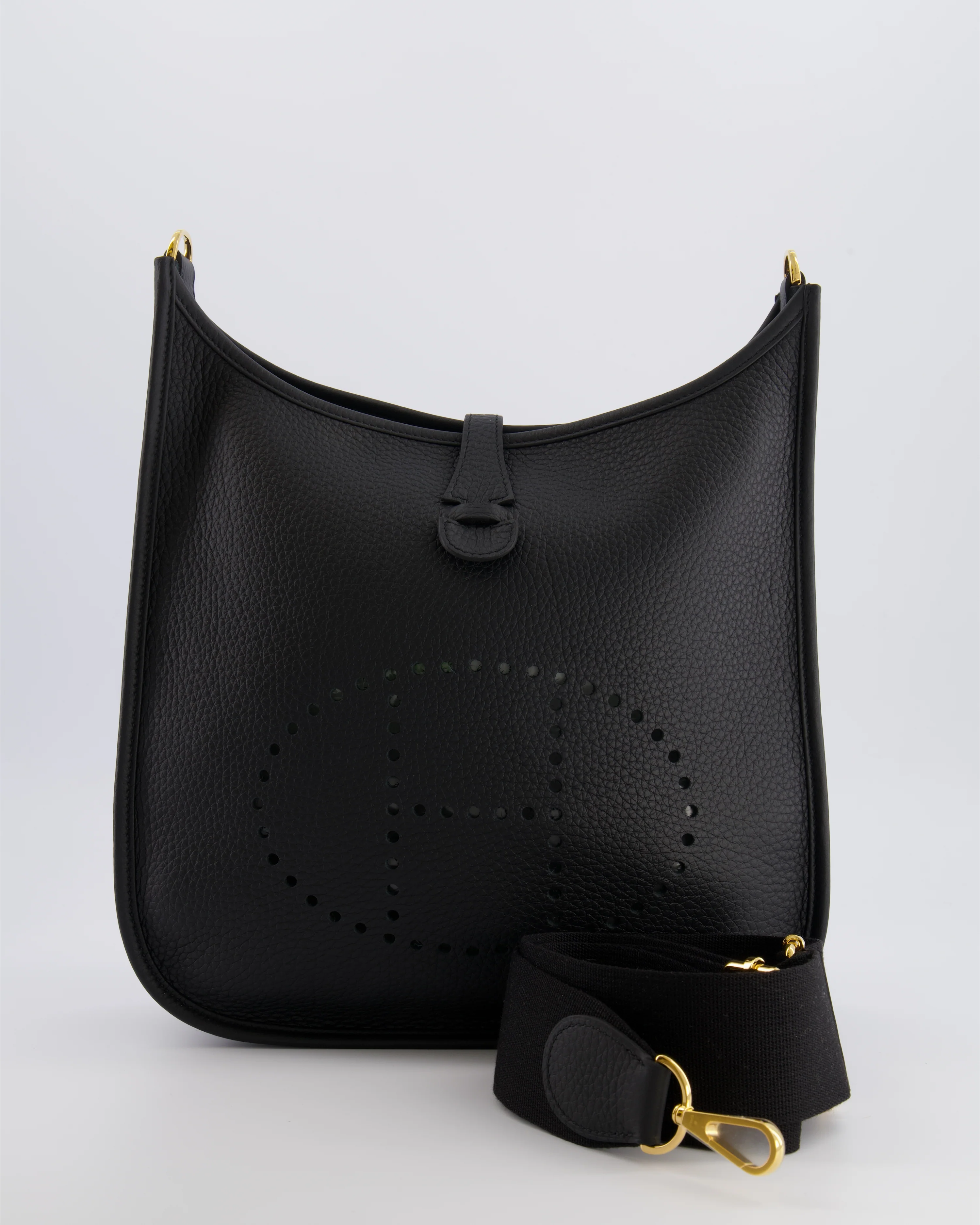 Hermès Evelyne III 29 Bag in Black Taurillon Clemence Leather with Gold Hardware - Image 2