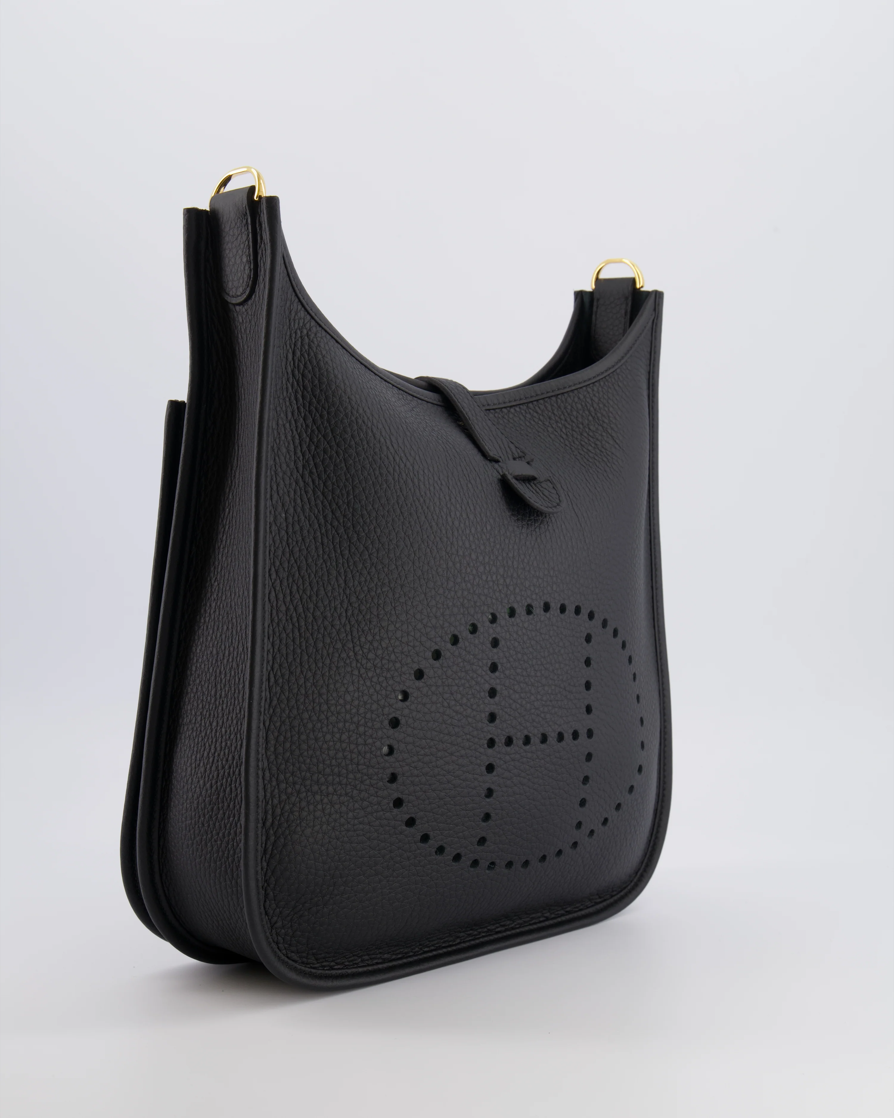 Hermès Evelyne III 29 Bag in Black Taurillon Clemence Leather with Gold Hardware - Image 5