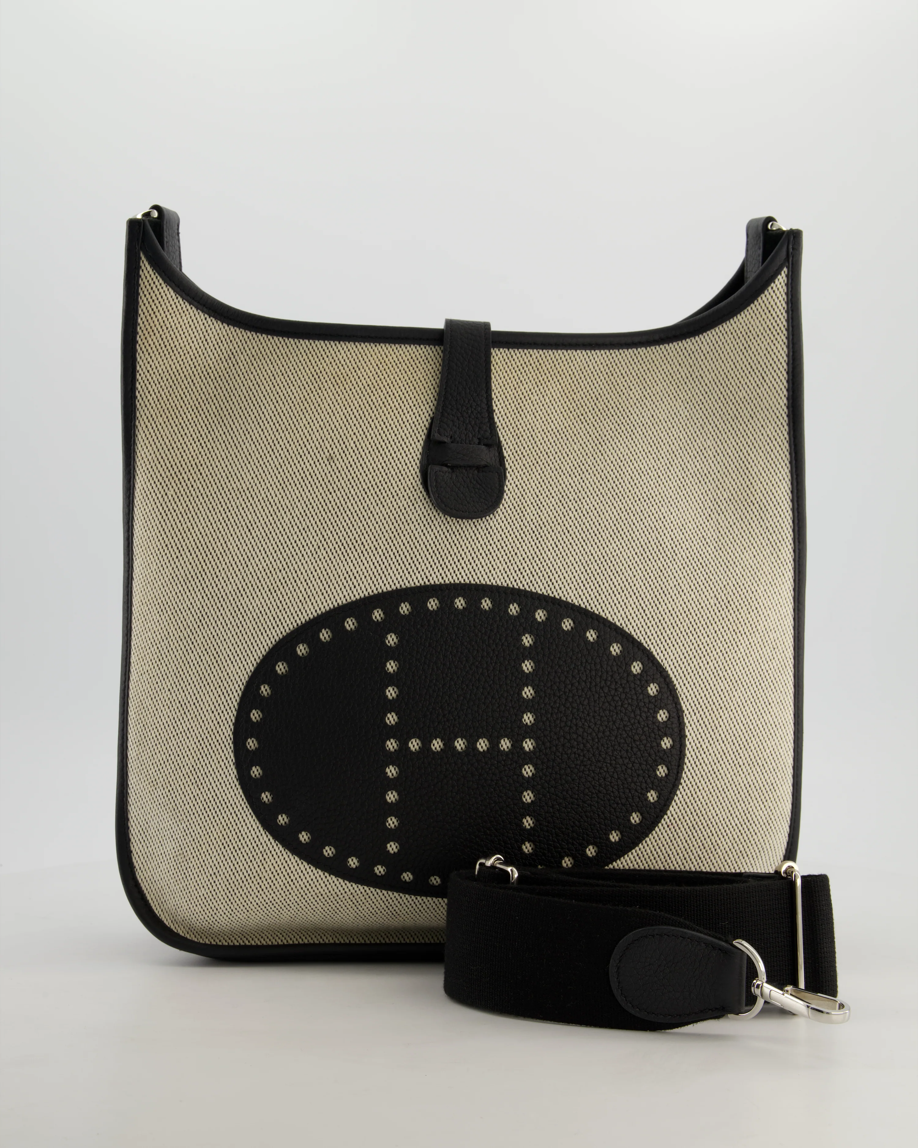 Hermès Evelyne III 29 Bag in Ecru Toile Canvas with Noir Taurillon Clemence Leather and Palladium Hardware