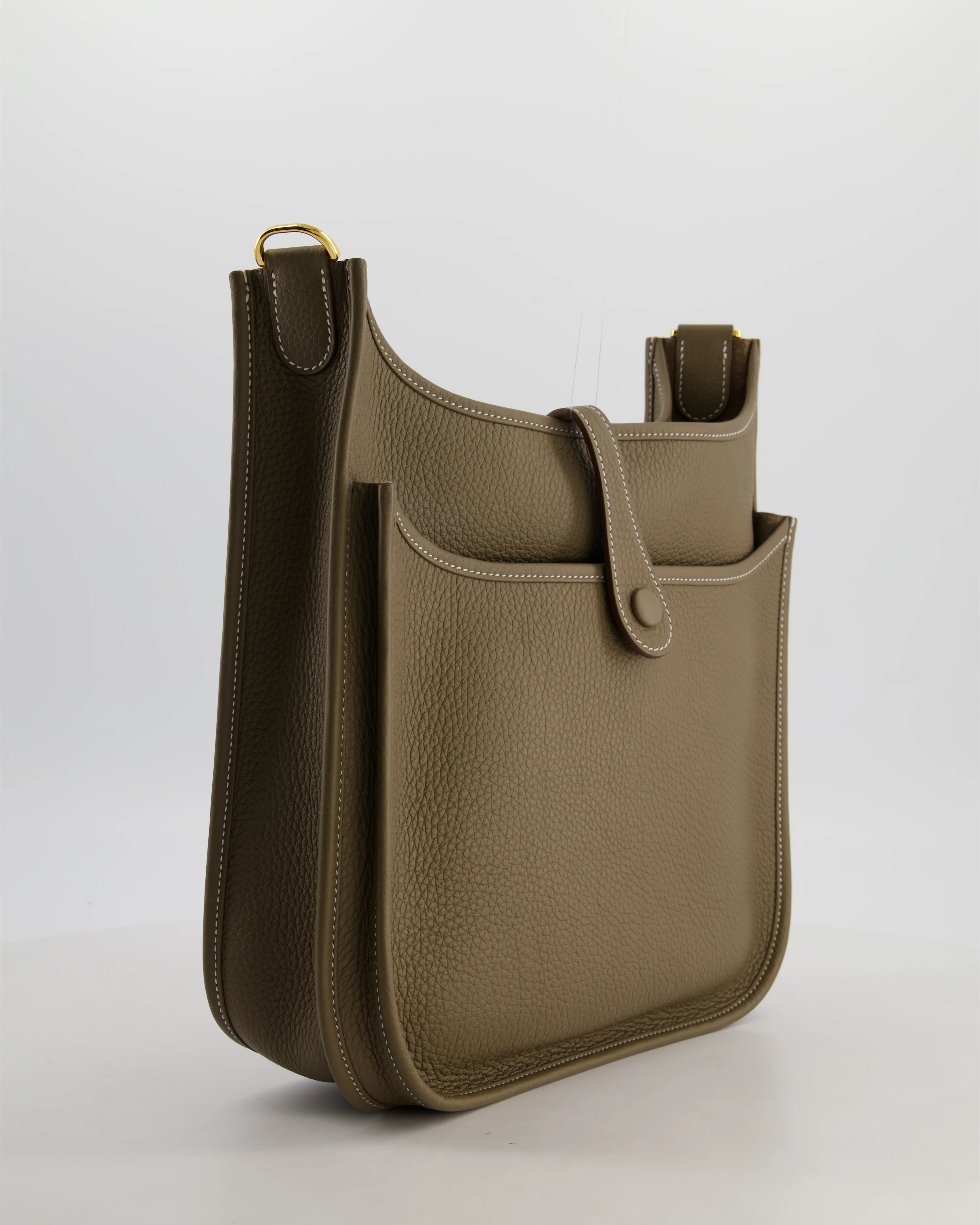 Hermès Evelyne III 29 Bag in Etoupe Taurillon Clemence Leather with Gold Hardware - Image 7