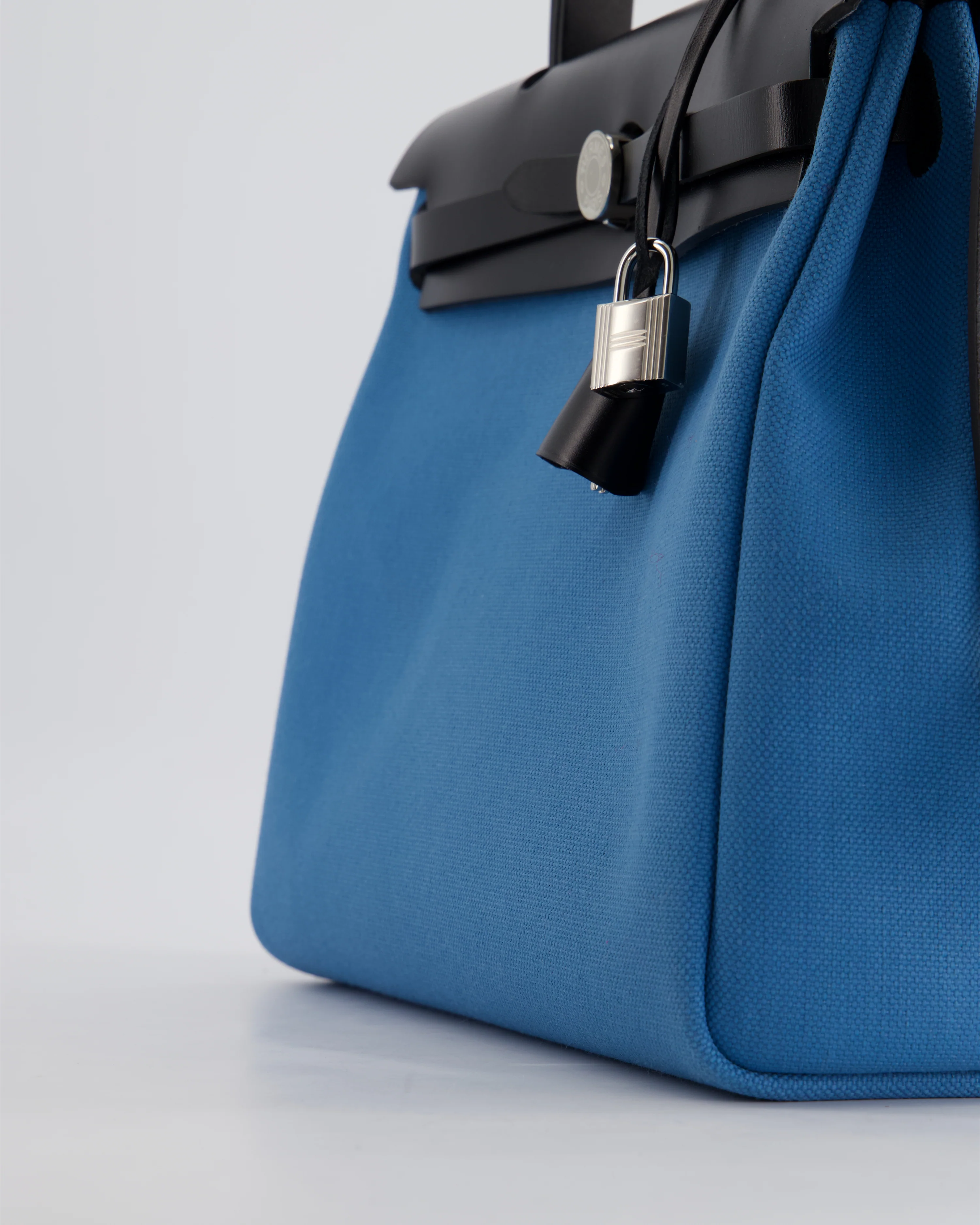 Hermès Herbag 31 Bag in Blue Jean Canvas and Noir Vache Hunter Leather with Palladium Hardware - Image 13