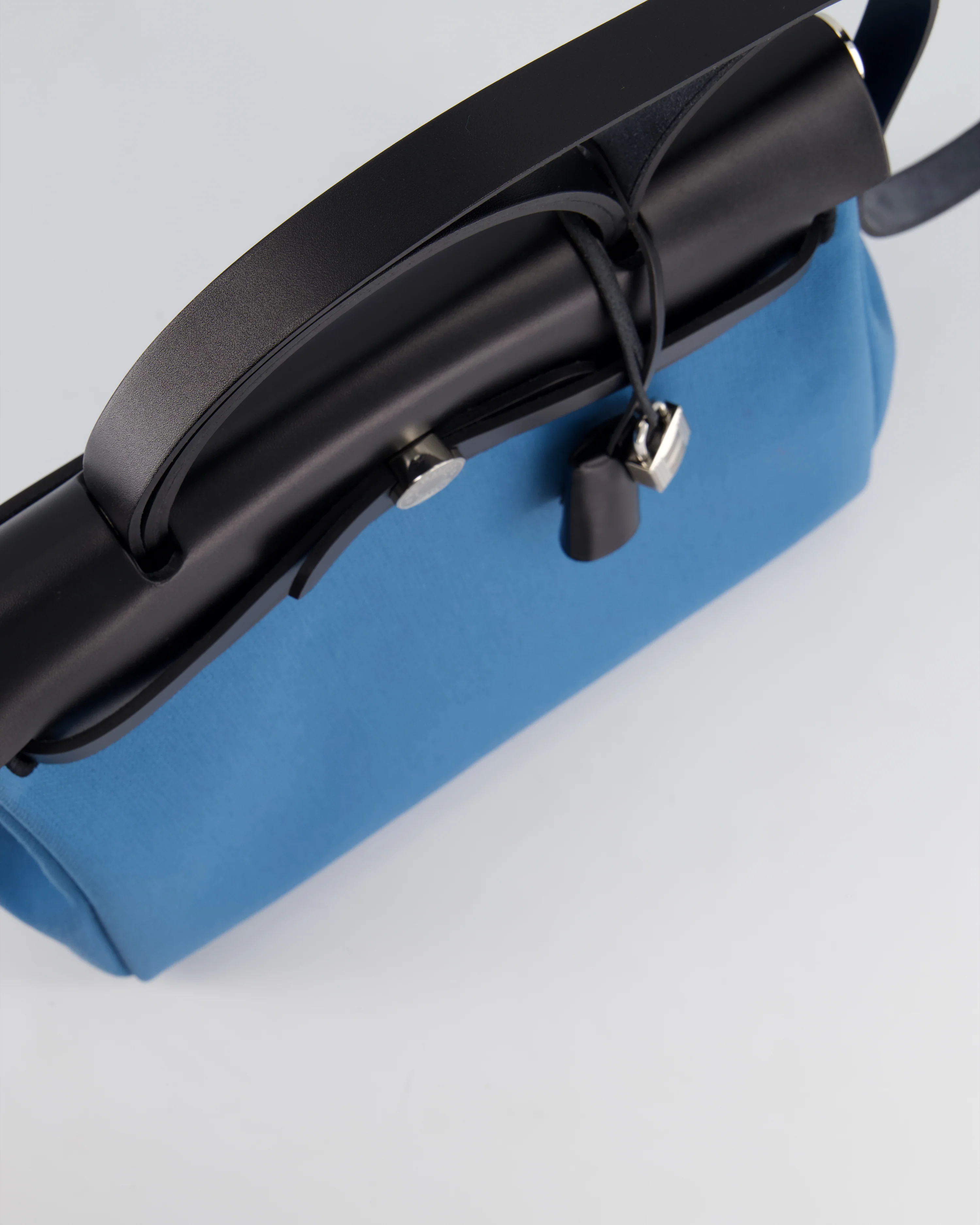 Hermès Herbag 31 Bag in Blue Jean Canvas and Noir Vache Hunter Leather with Palladium Hardware - Image 20