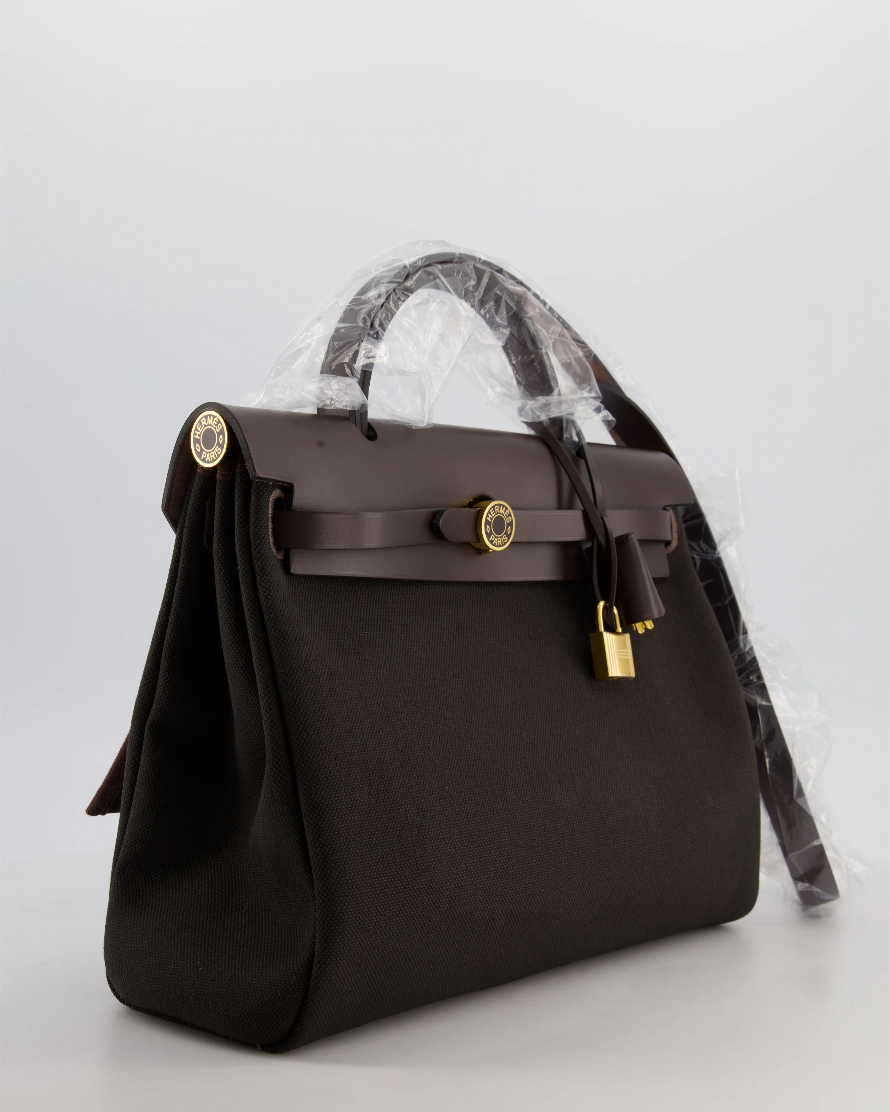 Hermès Herbag 31 Zip Bag in Dark Bronze in Toile Officier Canvas, and Ebene Vache Hunter Leather with Gold Hardware - Image 3