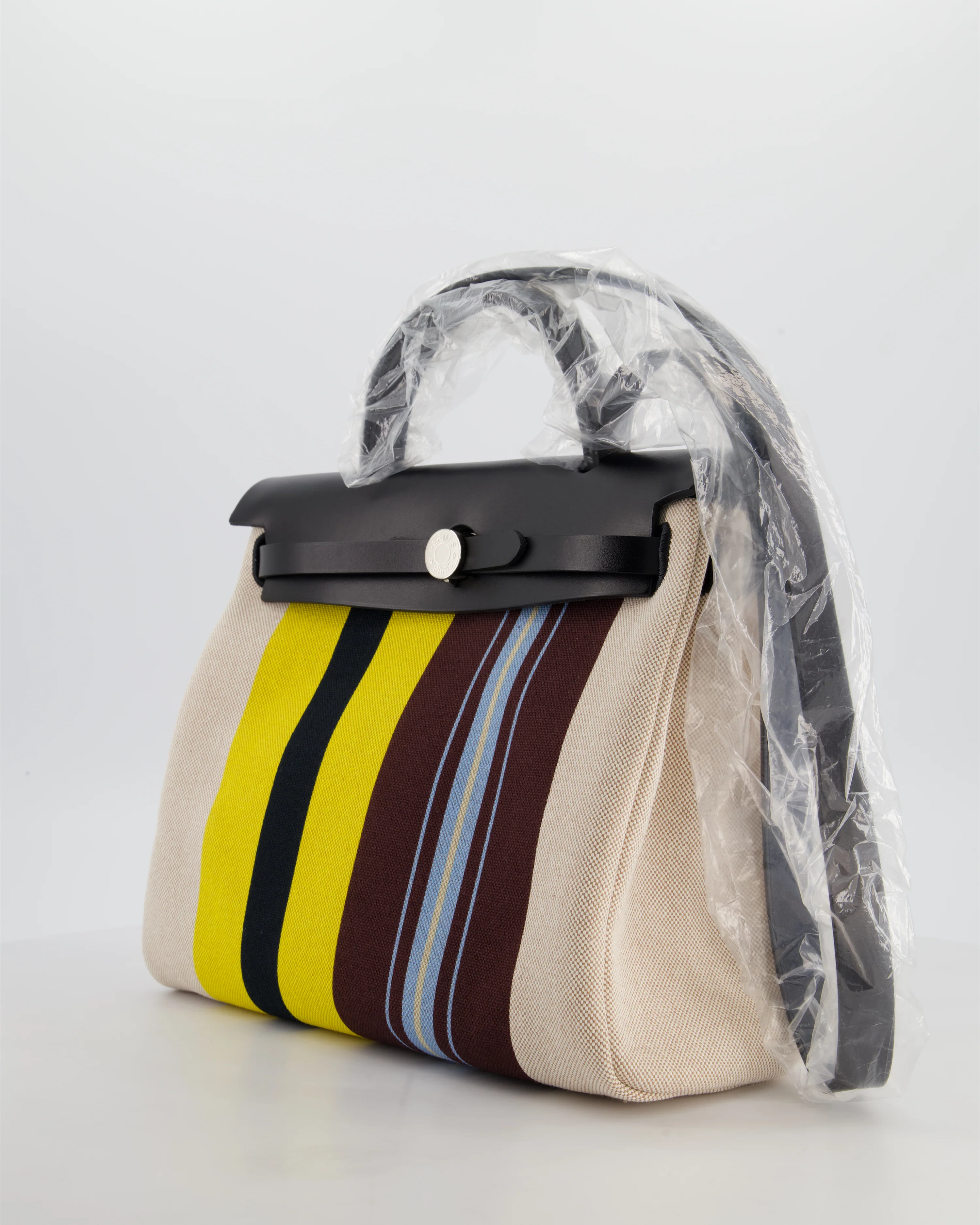 Hermès Herbag 31 Zip Bag in Ecru, Beige, Jaune & Bordeaux Toile H Rayures Equipage Canvas, Noir Vache Hunter Leather with Palladium Hardware - Image 10