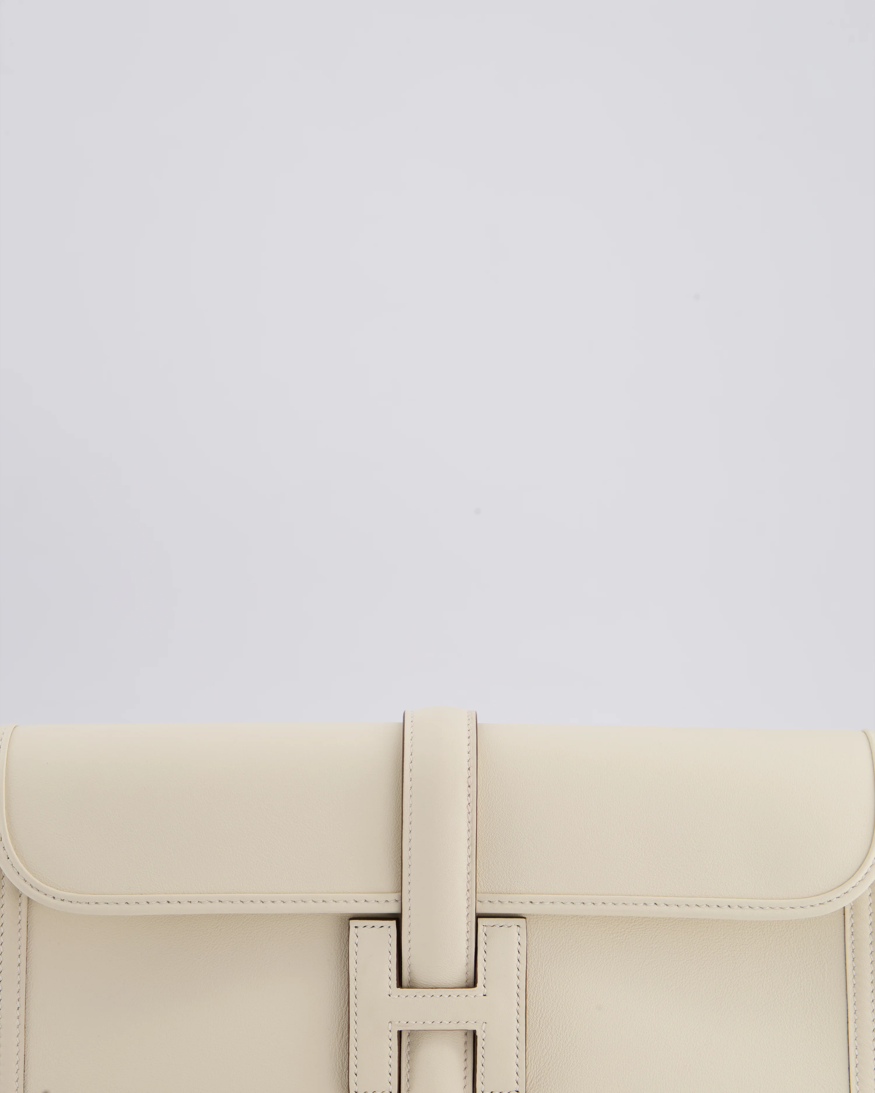 Hermès Jige Elan 29cm Clutch Bag in Nata Evercolour Leather - Image 15