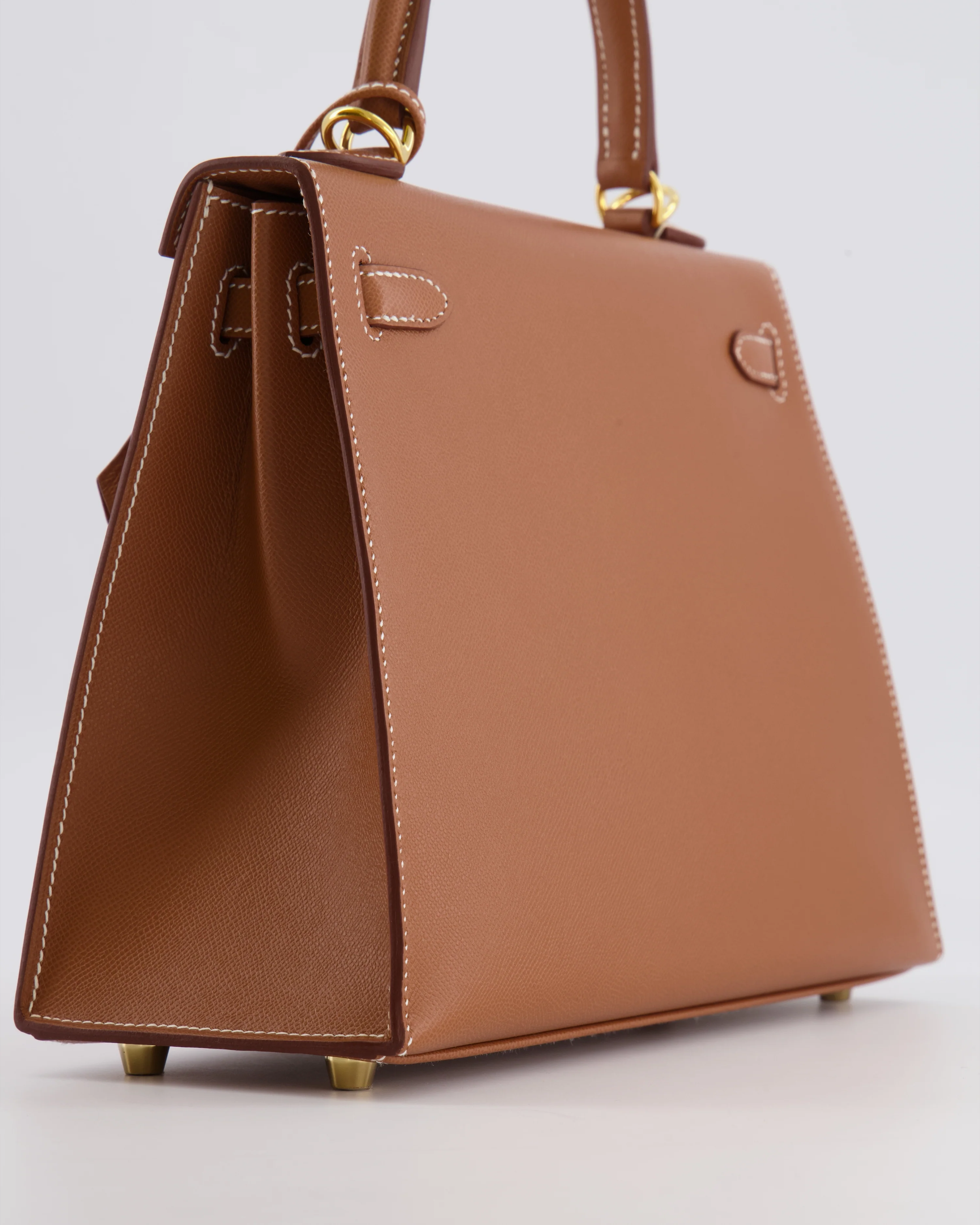 Hermès Kelly 25 II Sellier Bag in Gold Veau Madame Leather with Gold Hardware - Image 16