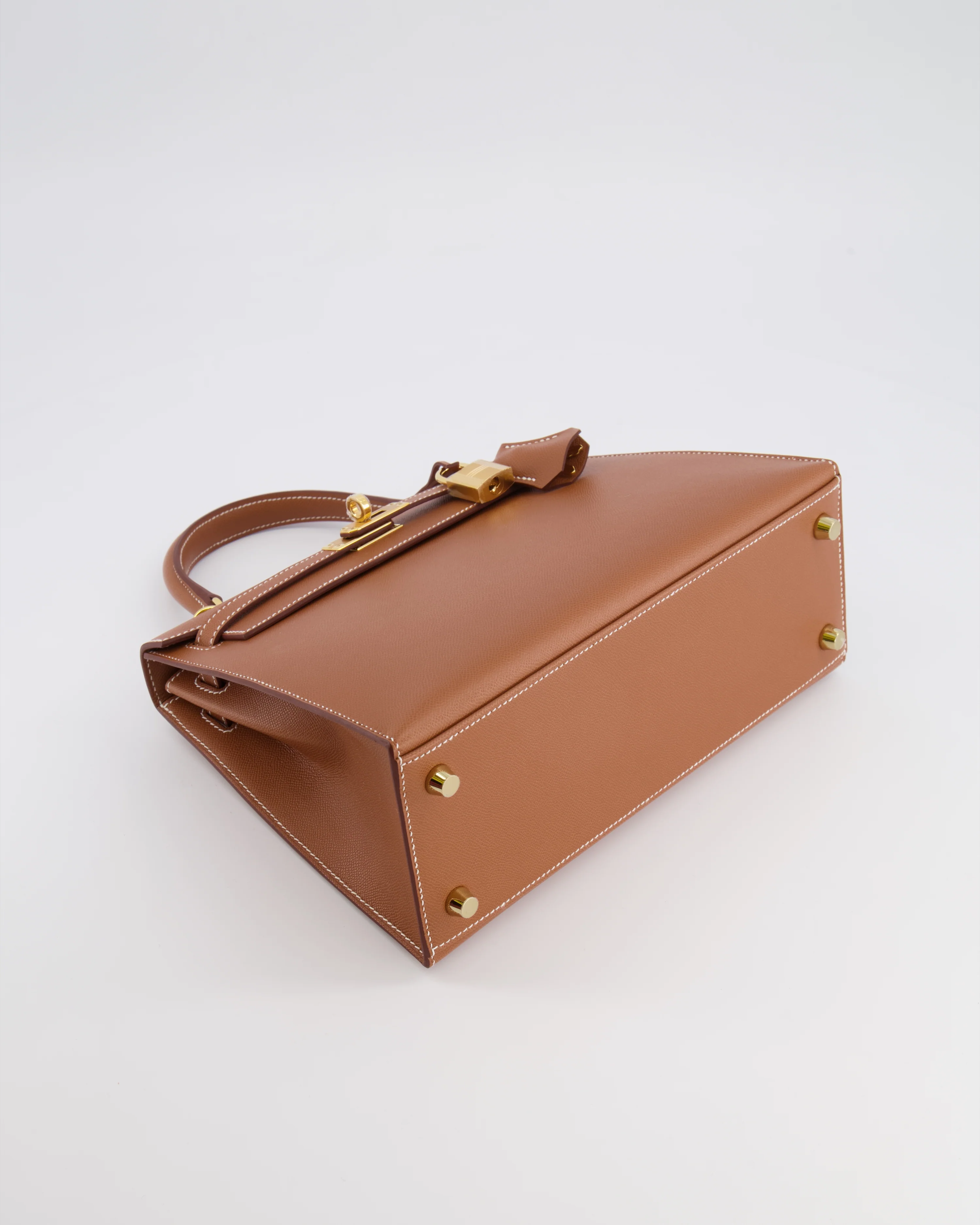 Hermès Kelly 25 II Sellier Bag in Gold Veau Madame Leather with Gold Hardware - Image 20