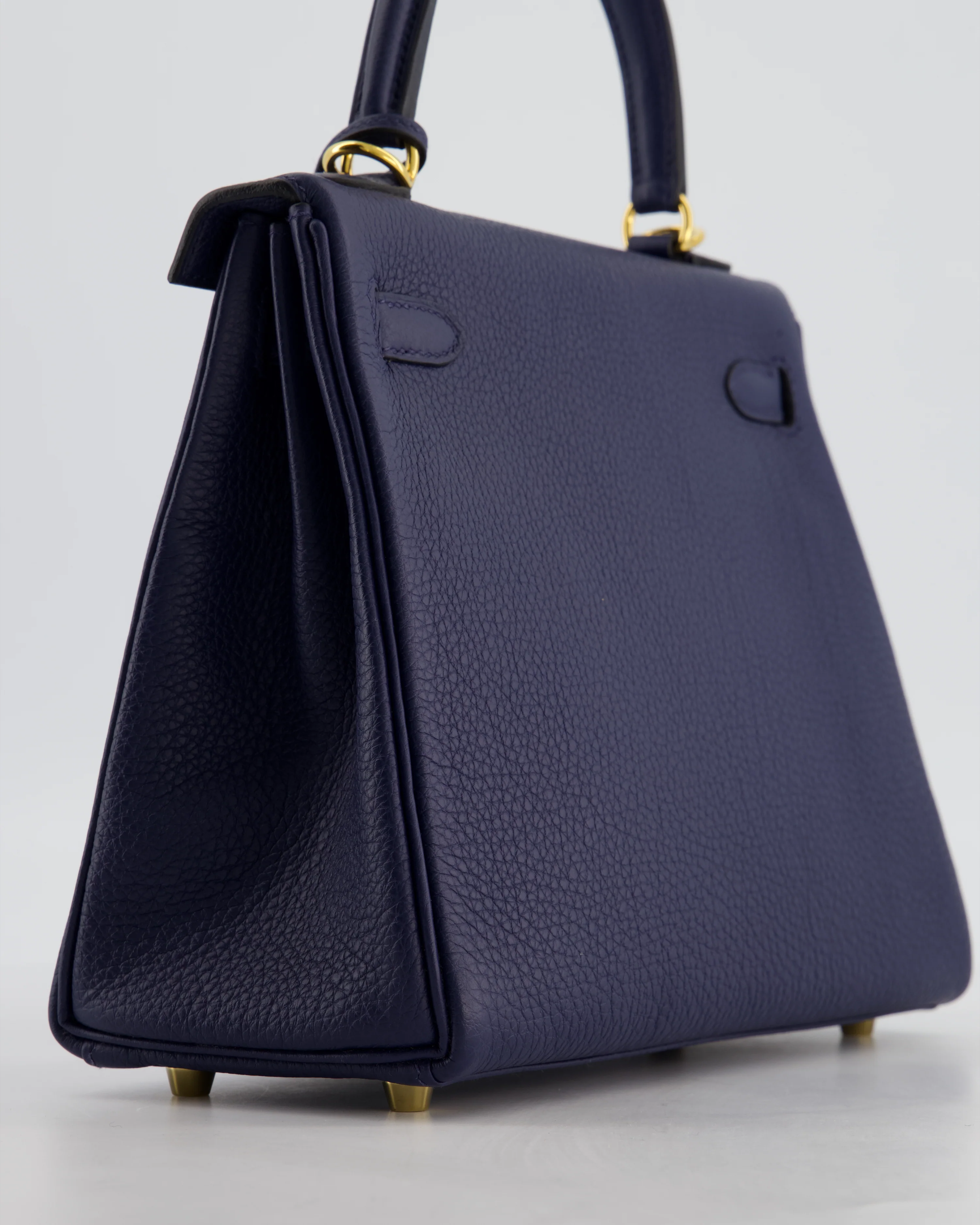 Hermès Kelly 25 Retourne Bag in Bleu Navy Togo Leather Bleu with Gold Hardware - Image 14