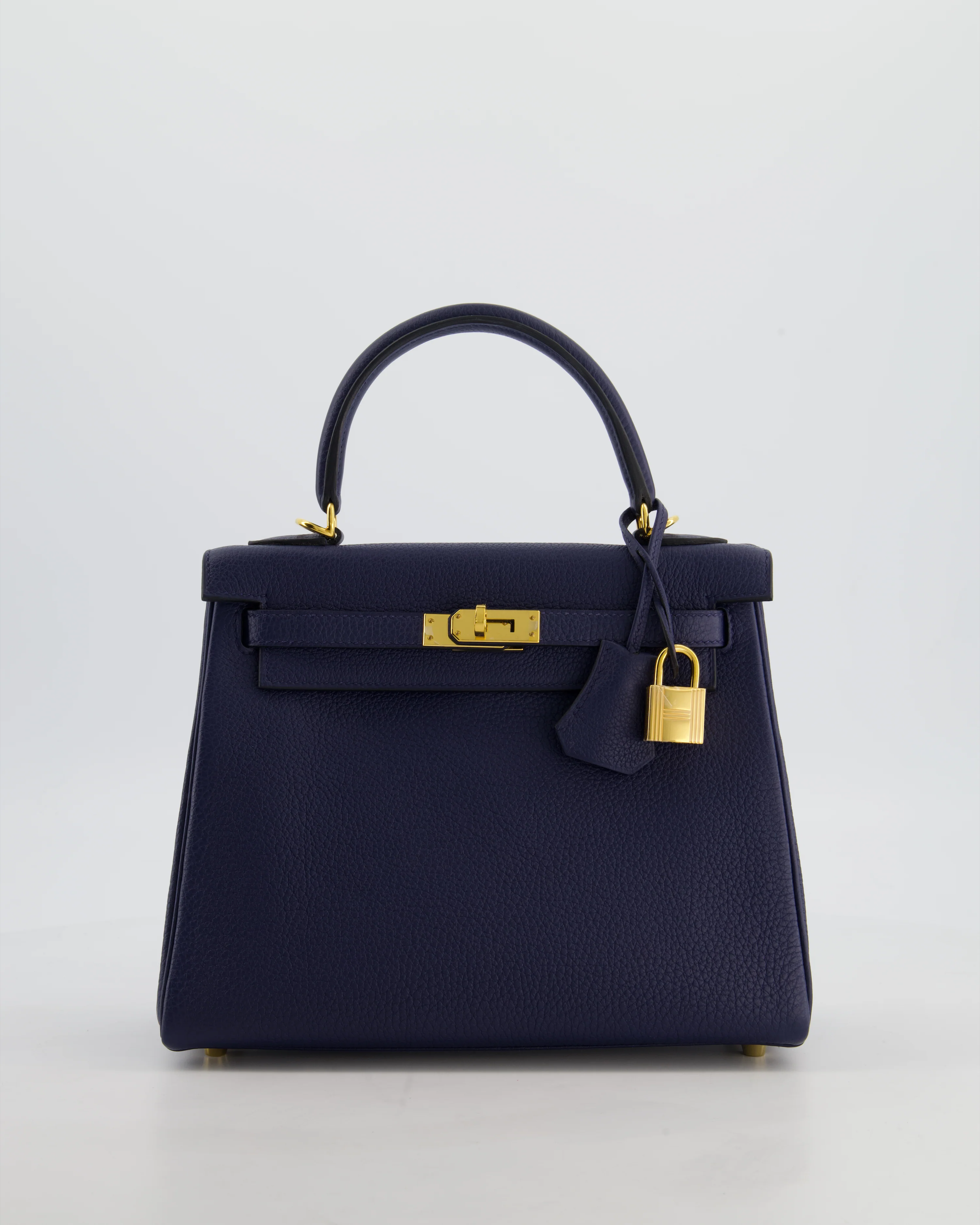 Hermès Kelly 25 Retourne Bag in Bleu Navy Togo Leather Bleu with Gold Hardware - Image 3