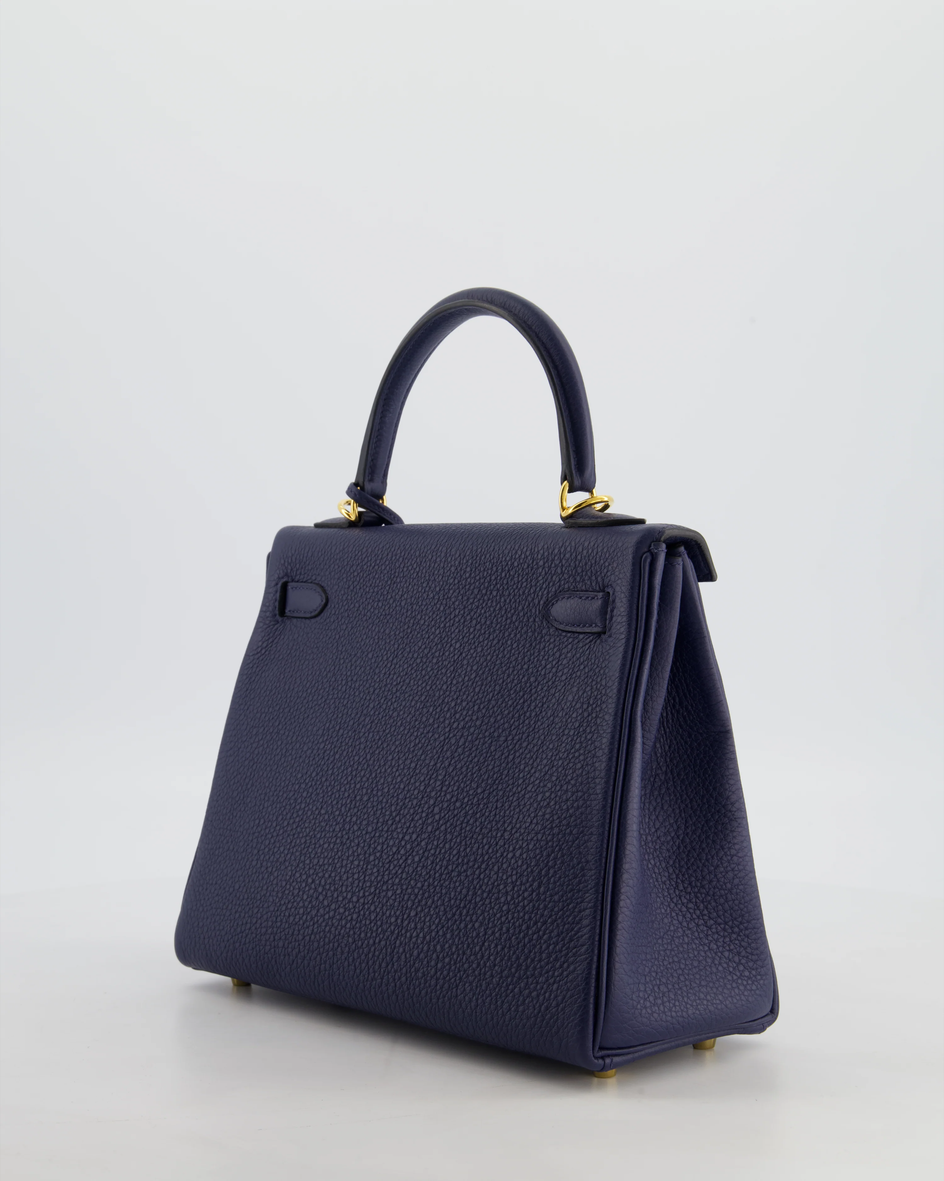 Hermès Kelly 25 Retourne Bag in Bleu Navy Togo Leather Bleu with Gold Hardware - Image 6