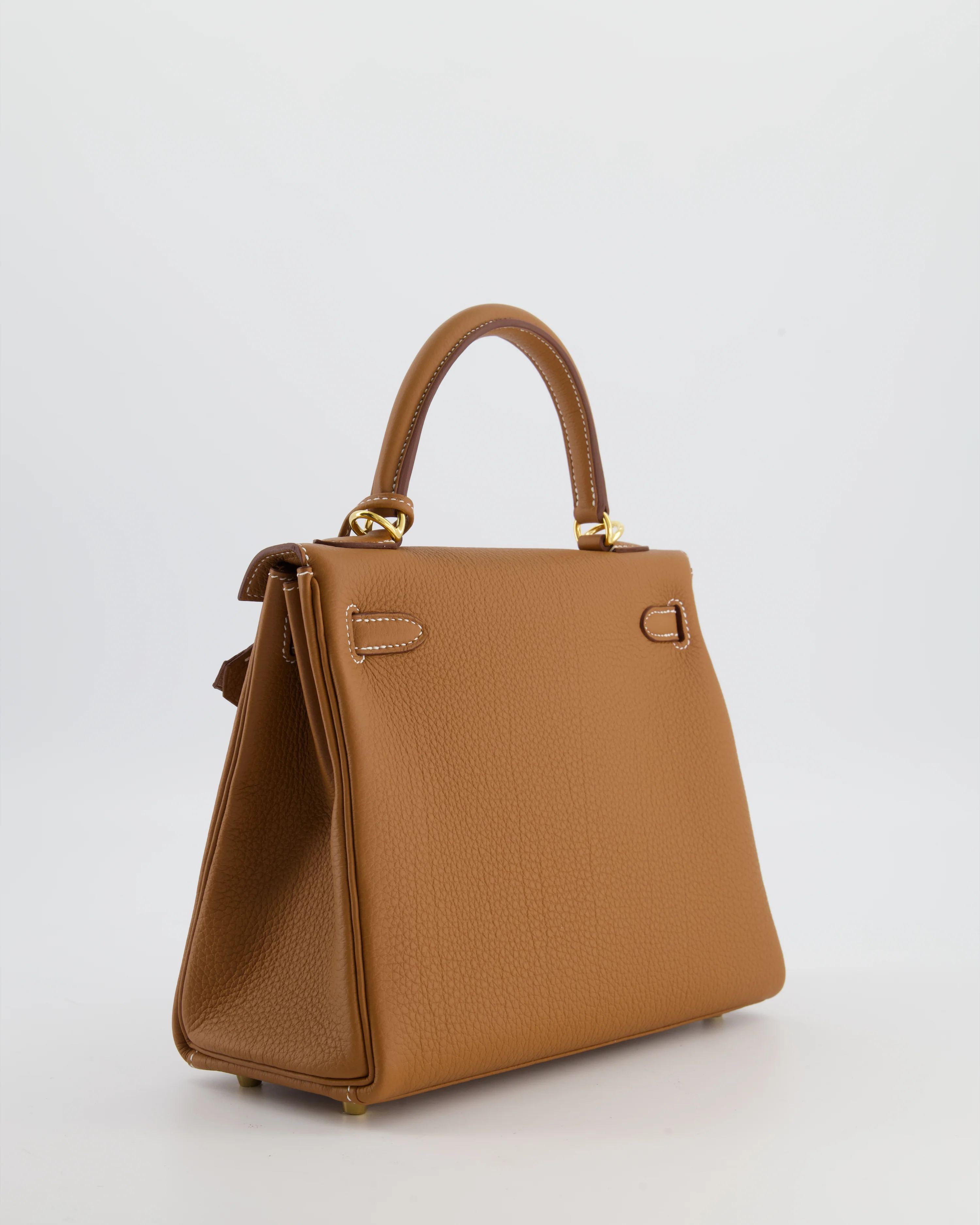 Hermès Kelly 25 Retourne Bag in Gold Togo Leather with Gold Hardware - Image 7