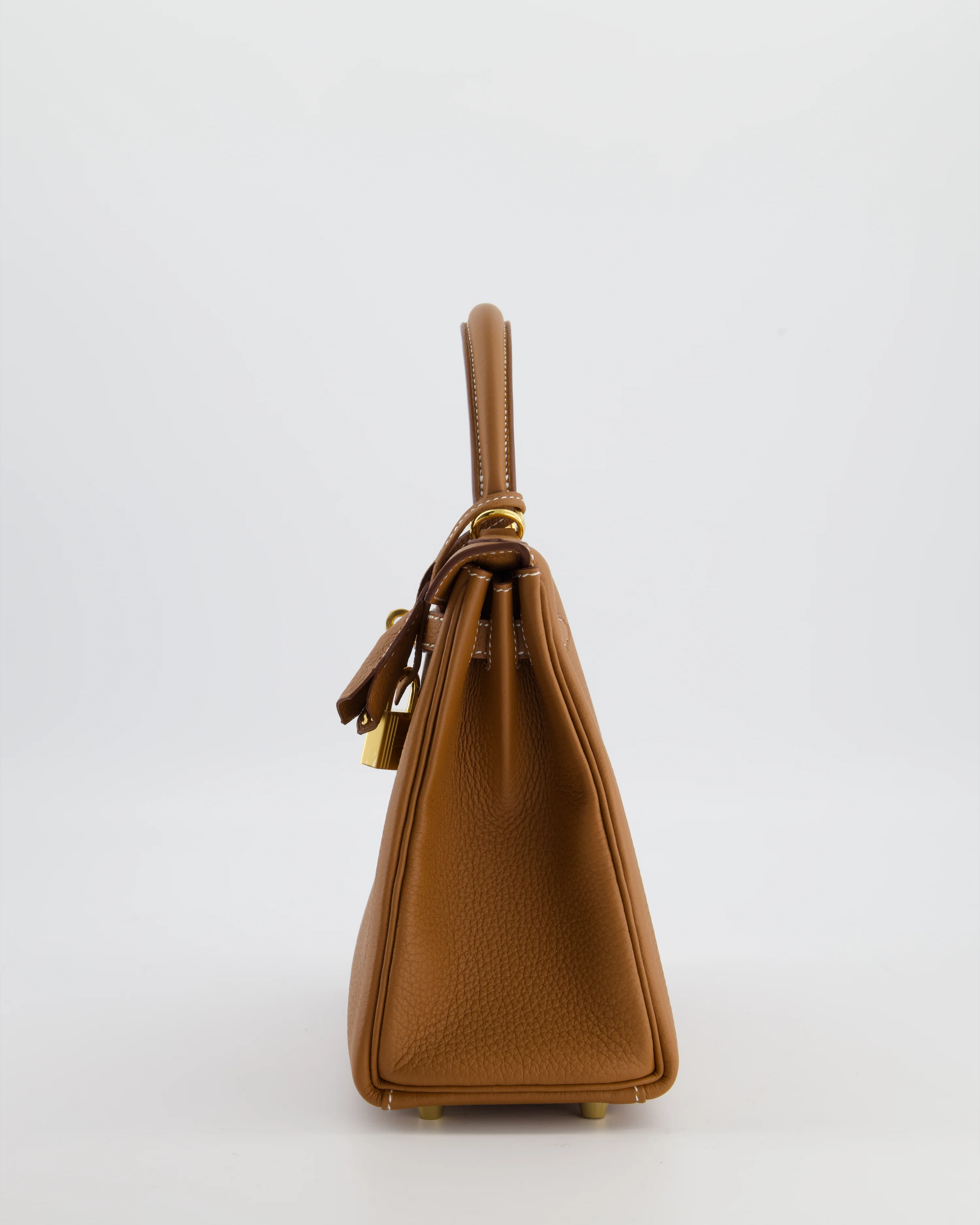 Hermès Kelly 25 Retourne Bag in Gold Togo Leather with Gold Hardware - Image 8