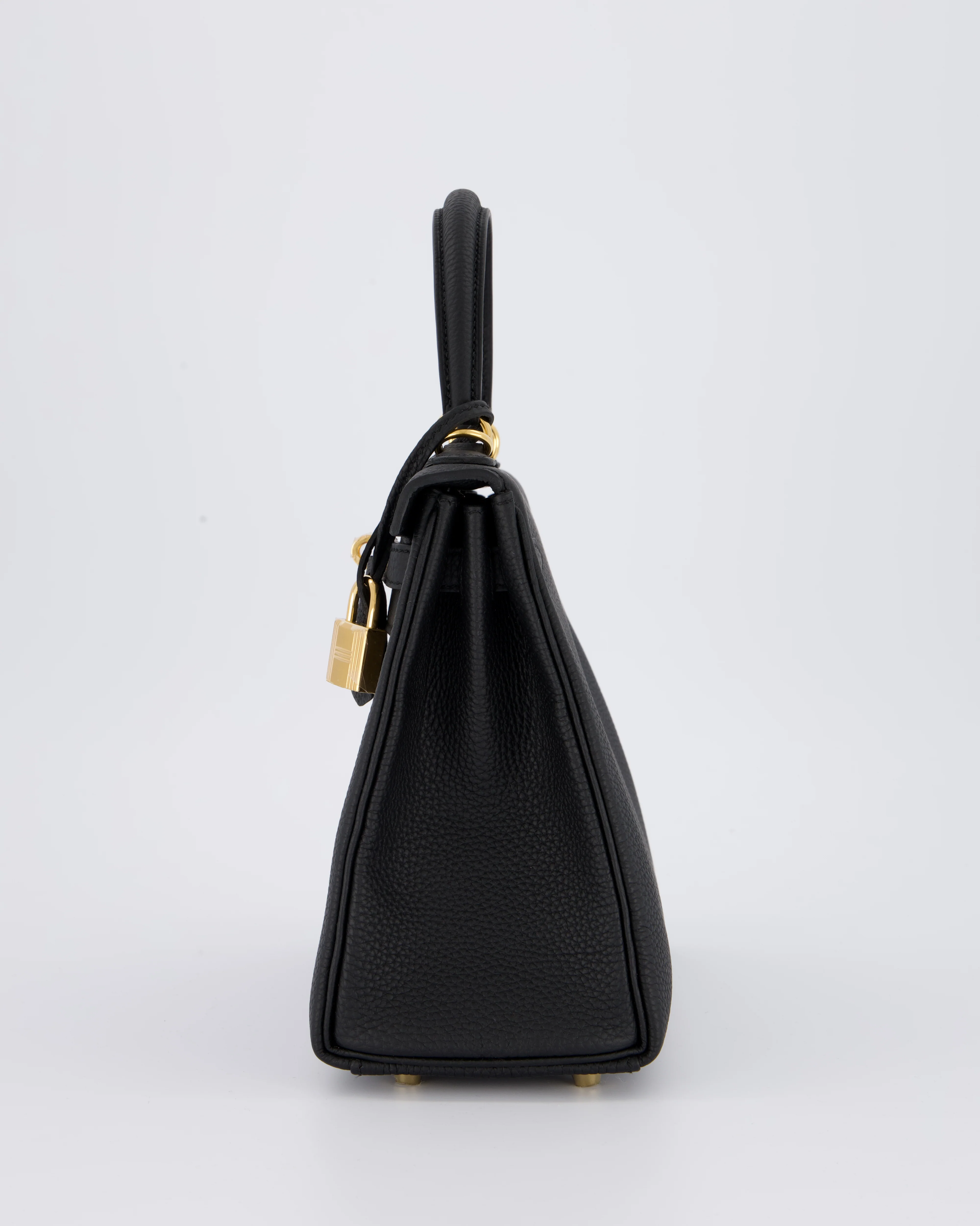 Hermès Kelly 25 Retourne Bag in Noir Togo Leather with Gold Hardware - Image 9