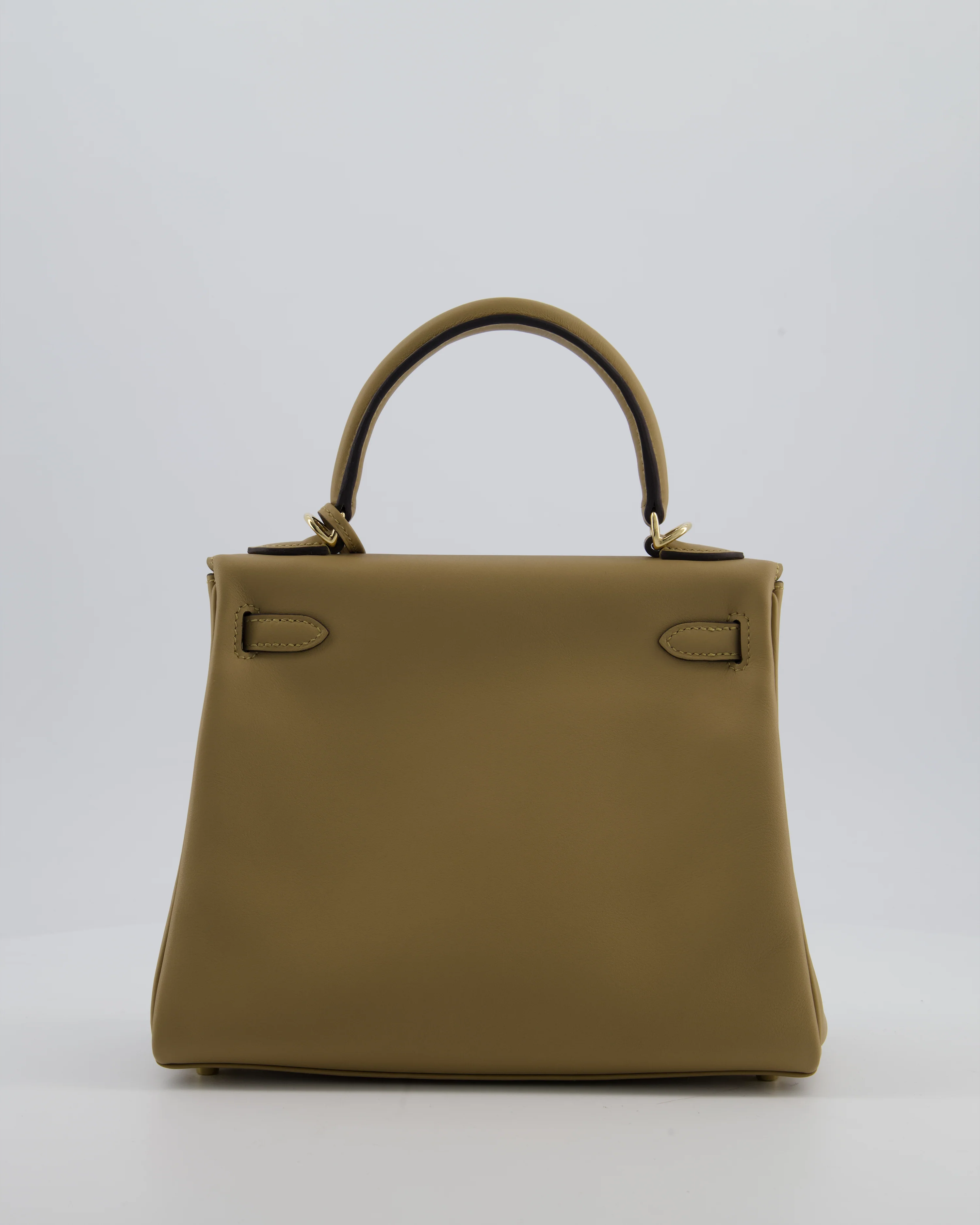 Hermès Kelly 25 Retourne Bag in Poussiere Swift Leather with Permabrass Hardware - Image 7
