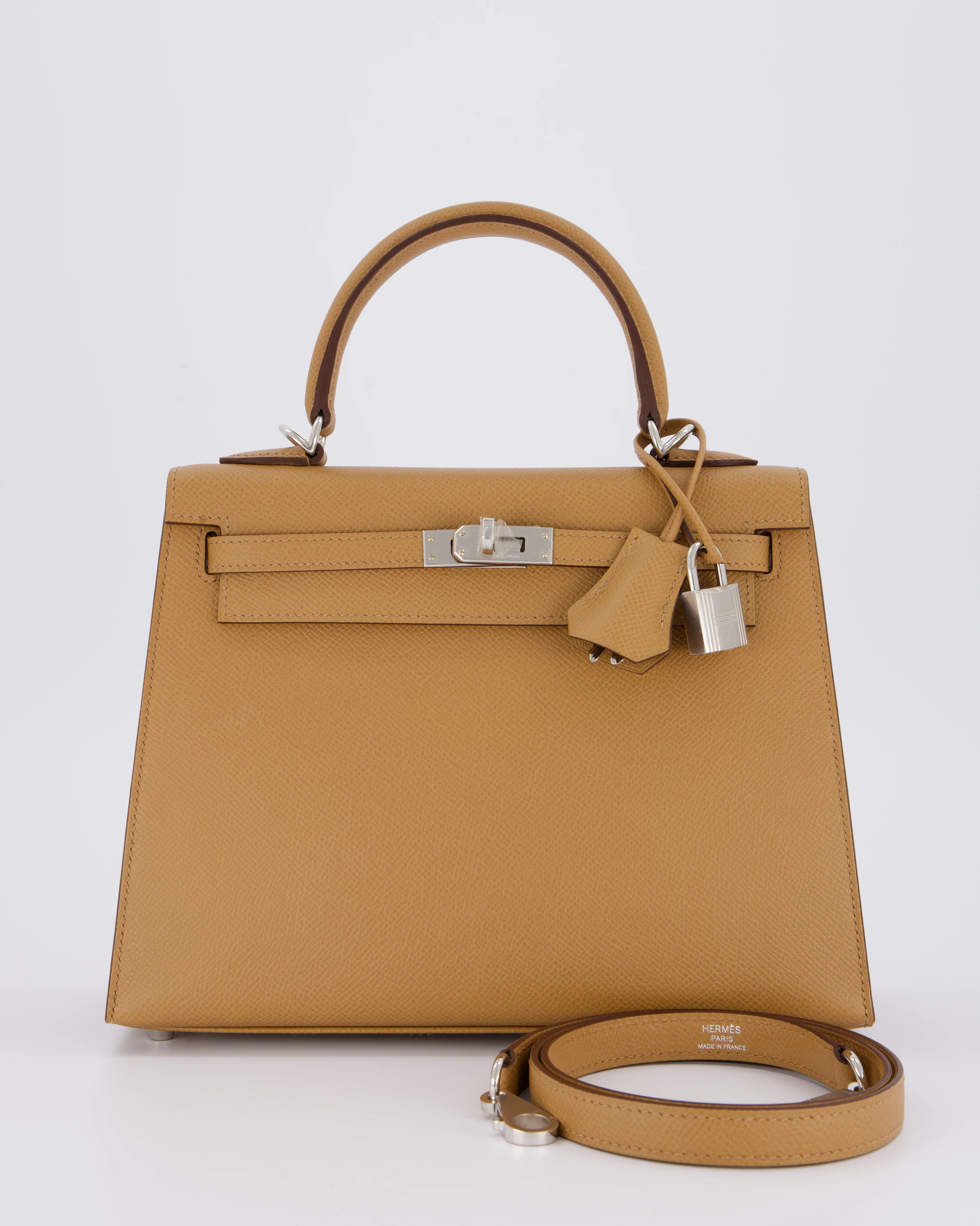Hermès Kelly 25 Sellier Bag in Biscuit Epsom Leather with Palladium Hardware