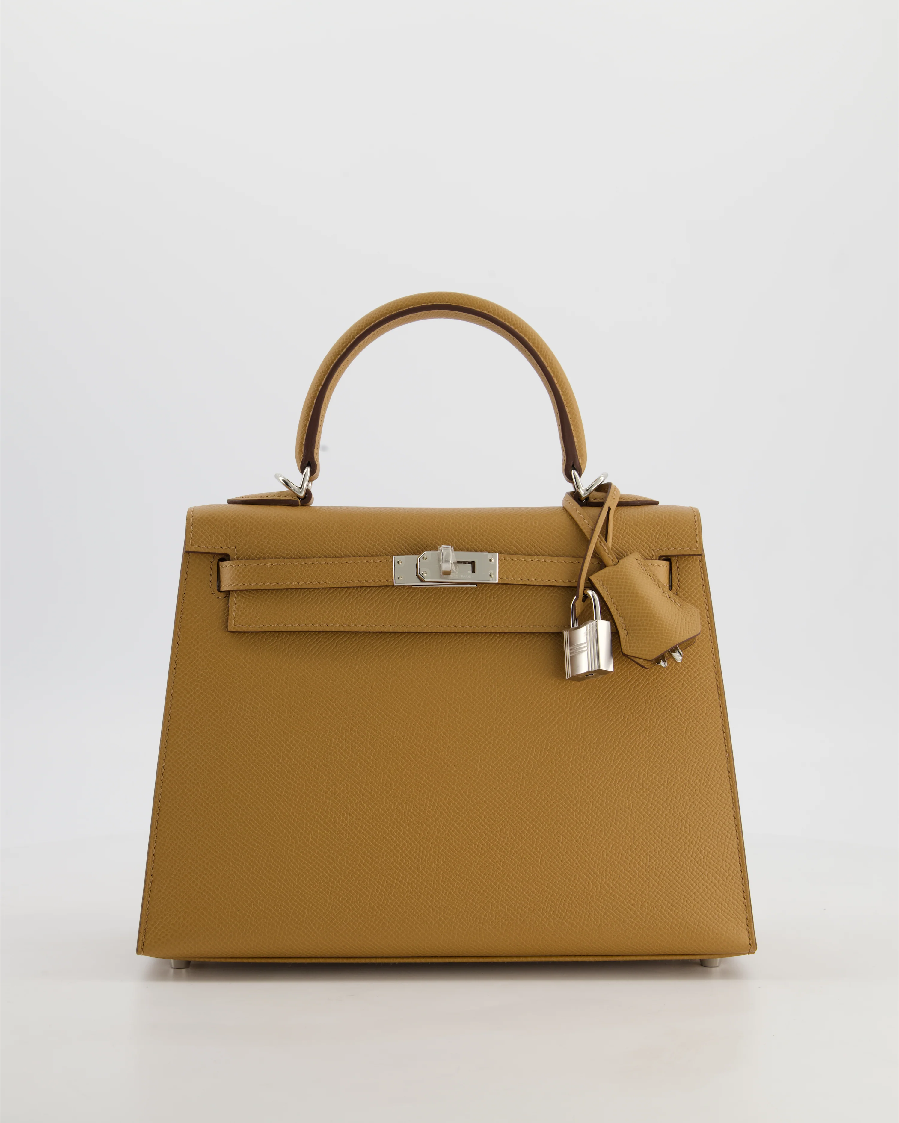 Hermès Kelly 25 Sellier Bag in Biscuit Epsom Leather with Palladium Hardware - Image 23