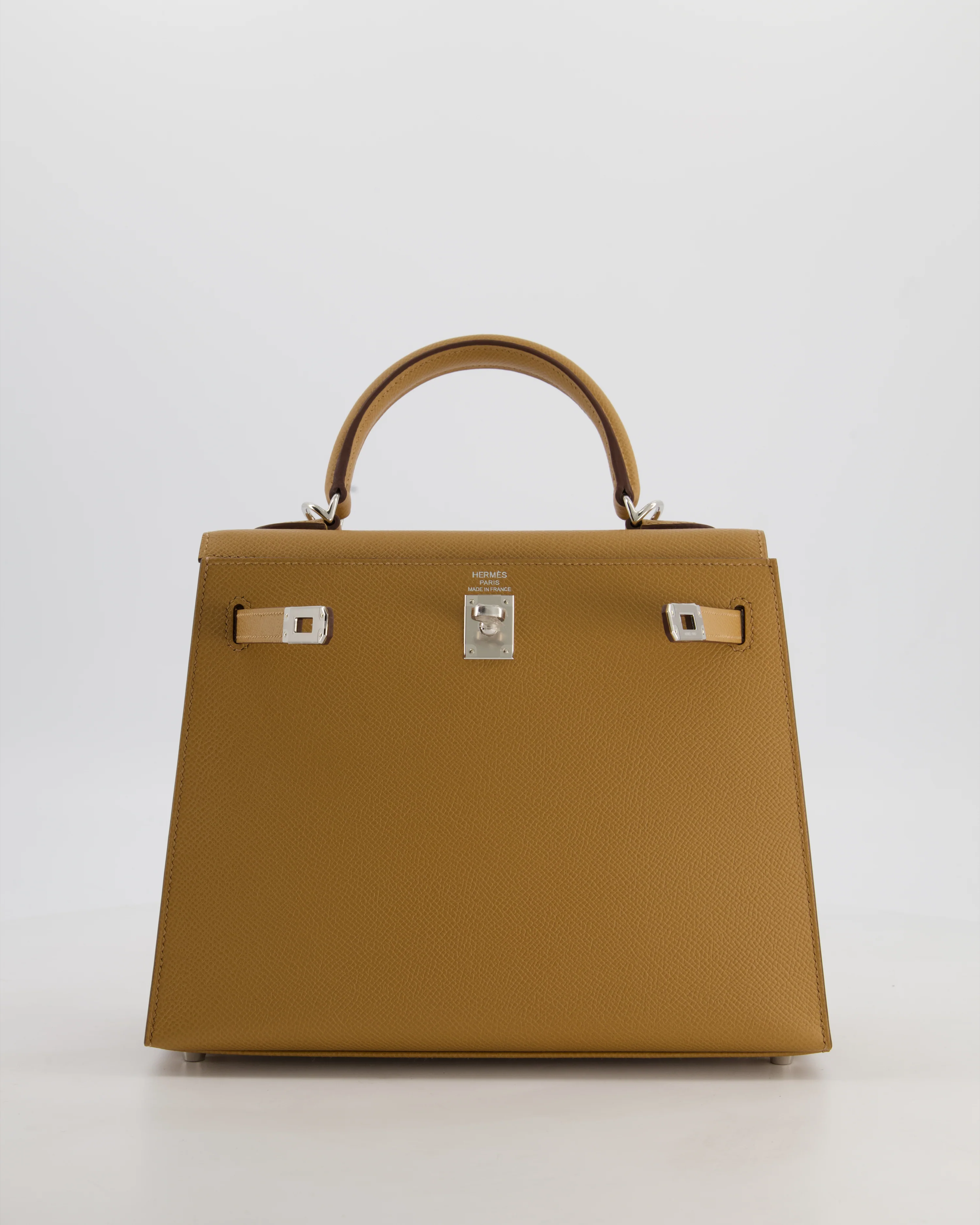 Hermès Kelly 25 Sellier Bag in Biscuit Epsom Leather with Palladium Hardware - Image 24