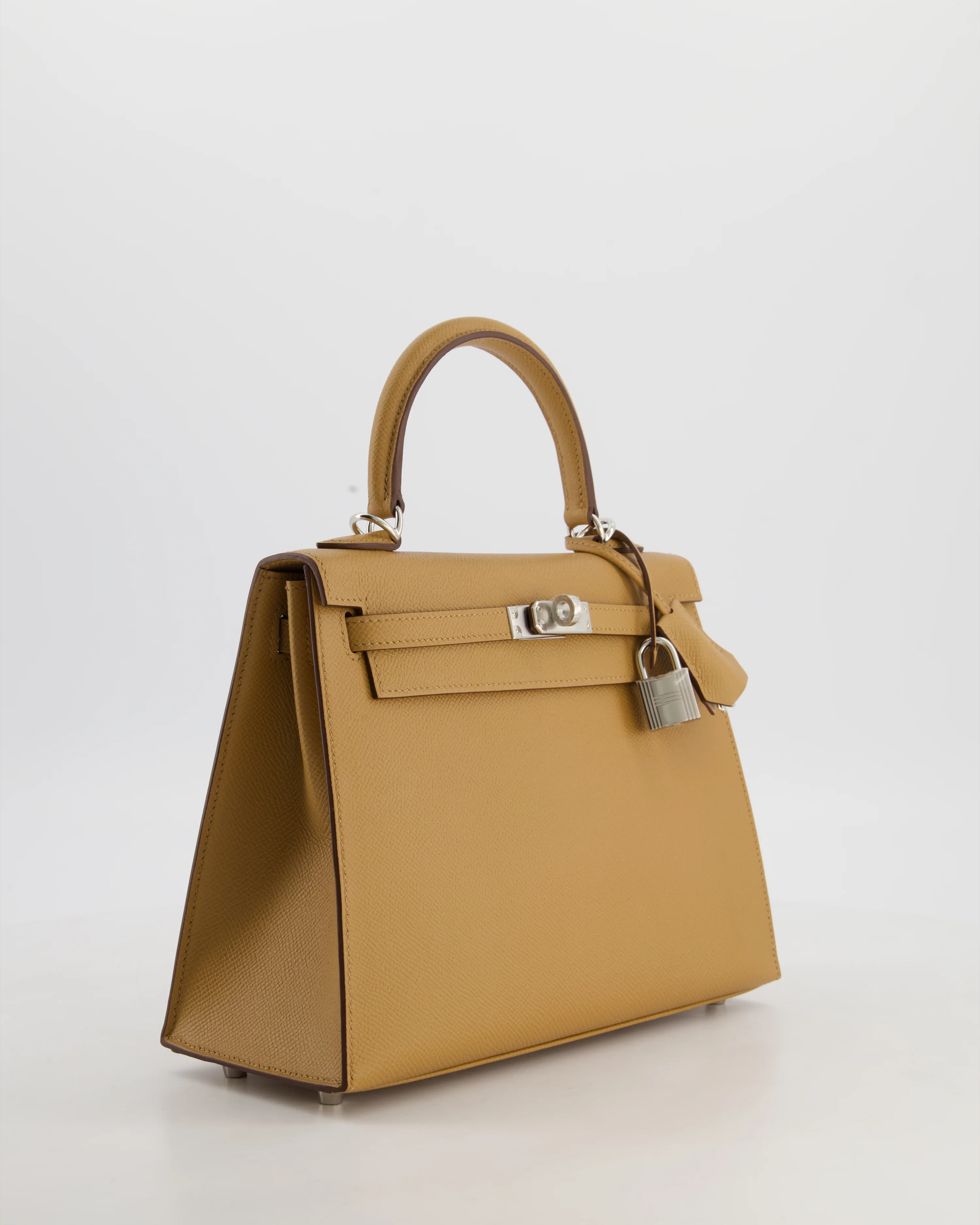 Hermès Kelly 25 Sellier Bag in Biscuit Epsom Leather with Palladium Hardware - Image 4