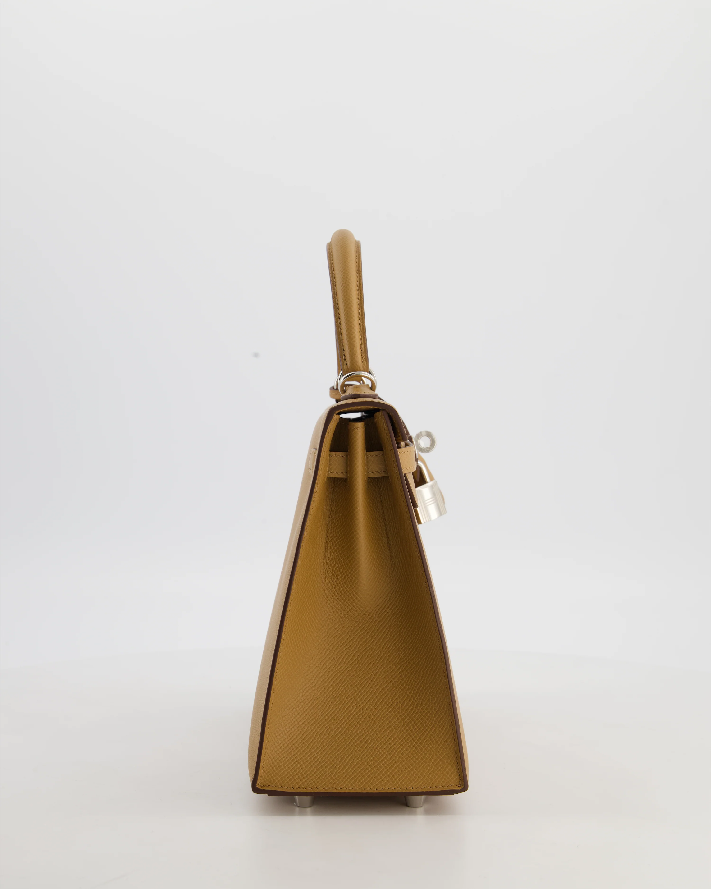 Hermès Kelly 25 Sellier Bag in Biscuit Epsom Leather with Palladium Hardware - Image 5