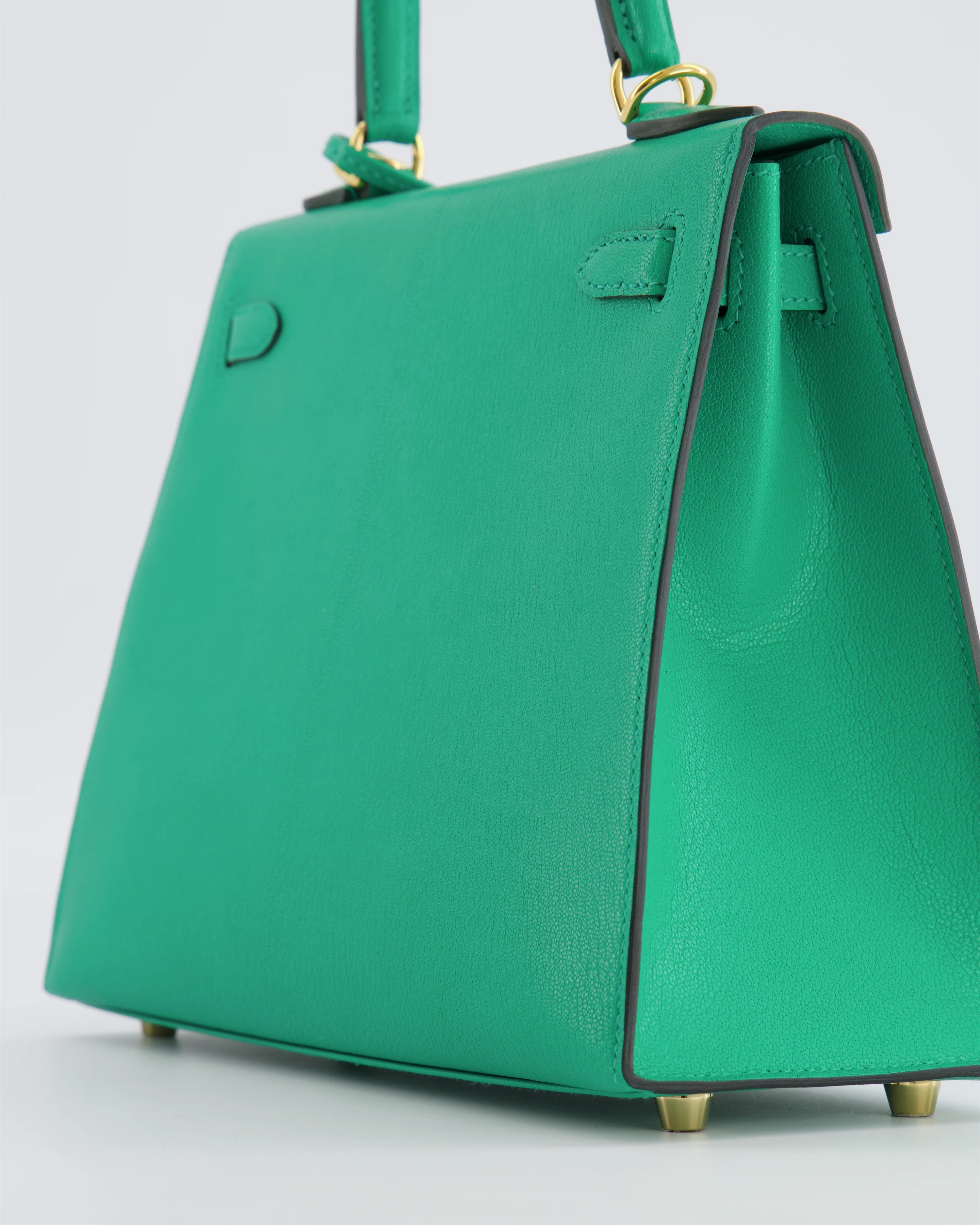 Hermès Kelly 25 Sellier Bag in Menthe Chèvre Chamkila Leather with Gold Hardware - Image 16