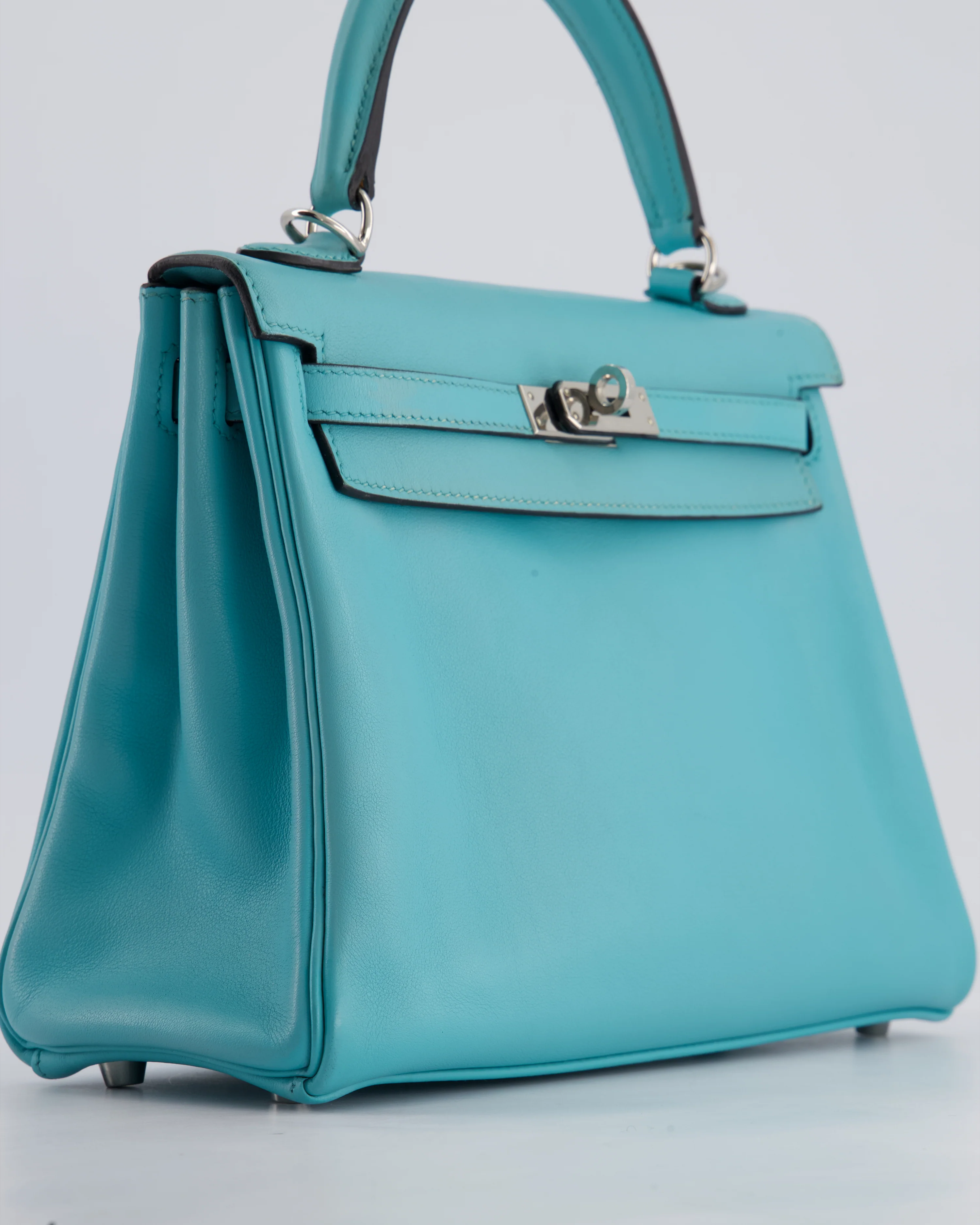 Hermès Kelly 25 Retourne Bag in Bleu Atoll Swift Leather with Palladium Hardware - Image 11