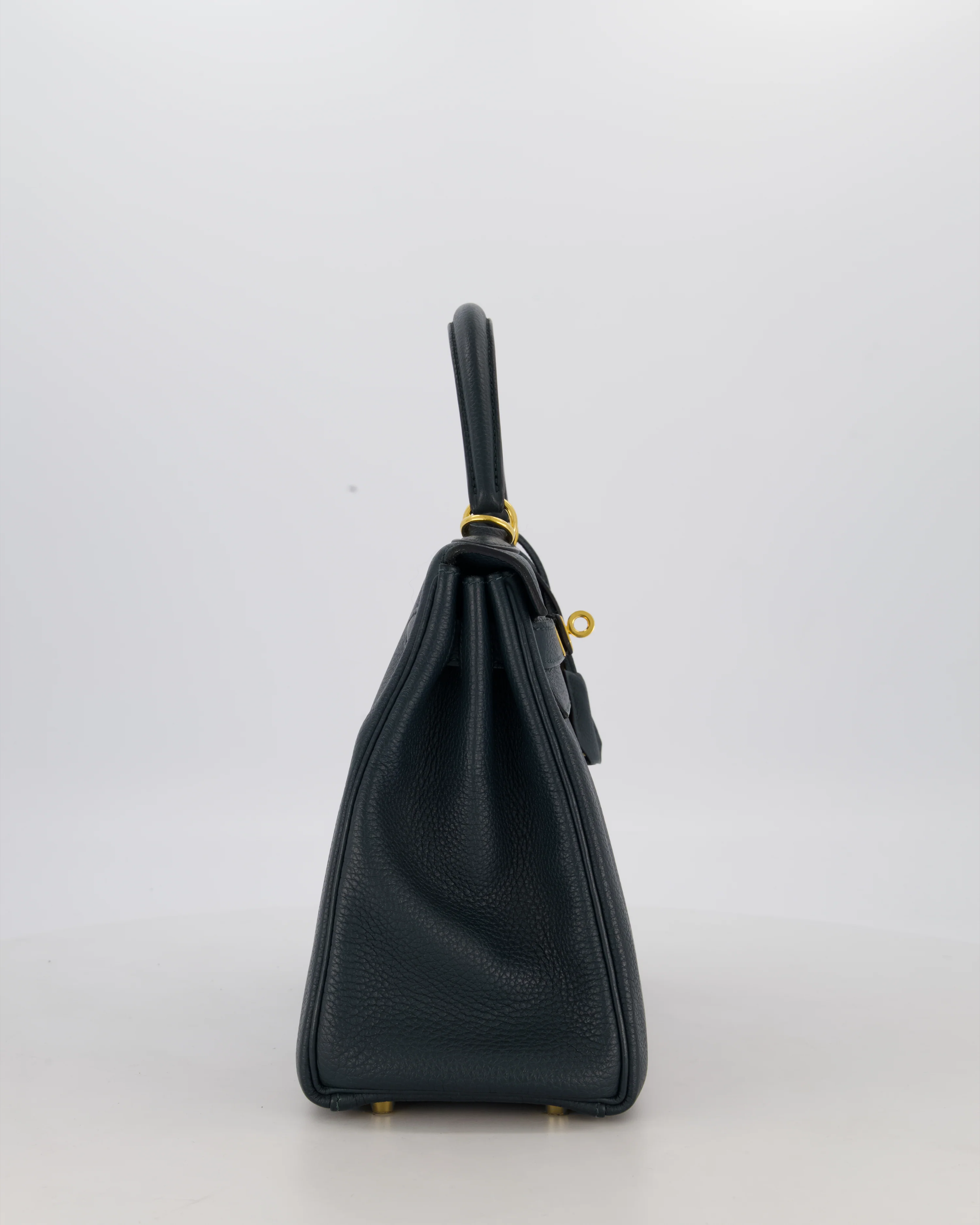 Hermès Kelly 28 Retourne Bag in Vert Cypress Togo Leather with Gold Hardware - Image 5