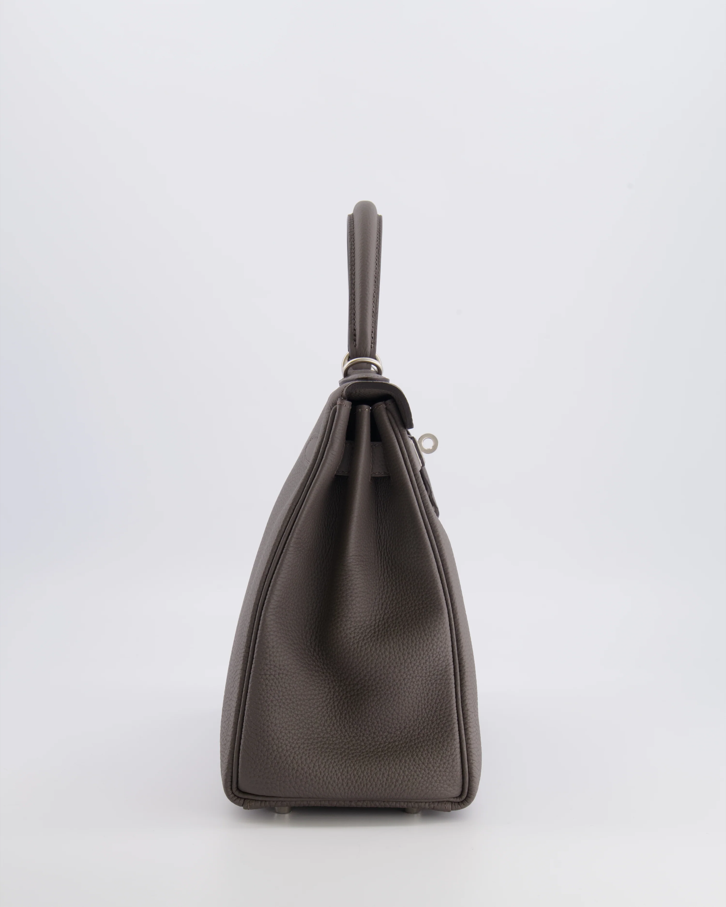 Hermès Kelly 28 Retourne HSS Bag in Gris Etain Togo Leather with Gris Perle Interior and Brushed Palladium Hardware - Image 6