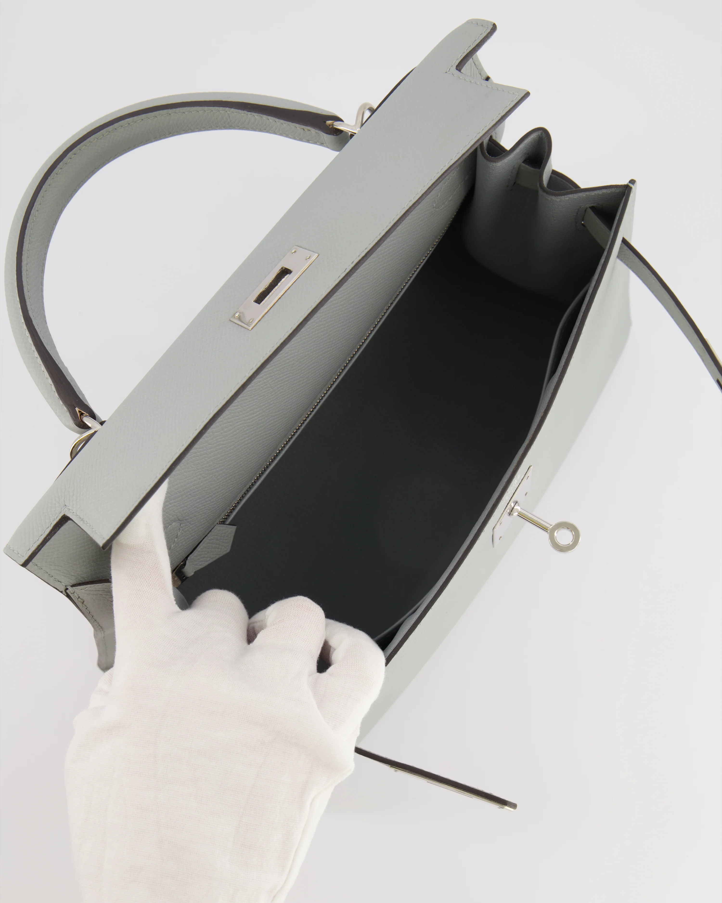 Hermès Kelly 28 Sellier Bag in Bleu Glacier Epsom Leather with Palladium Hardware - Image 18