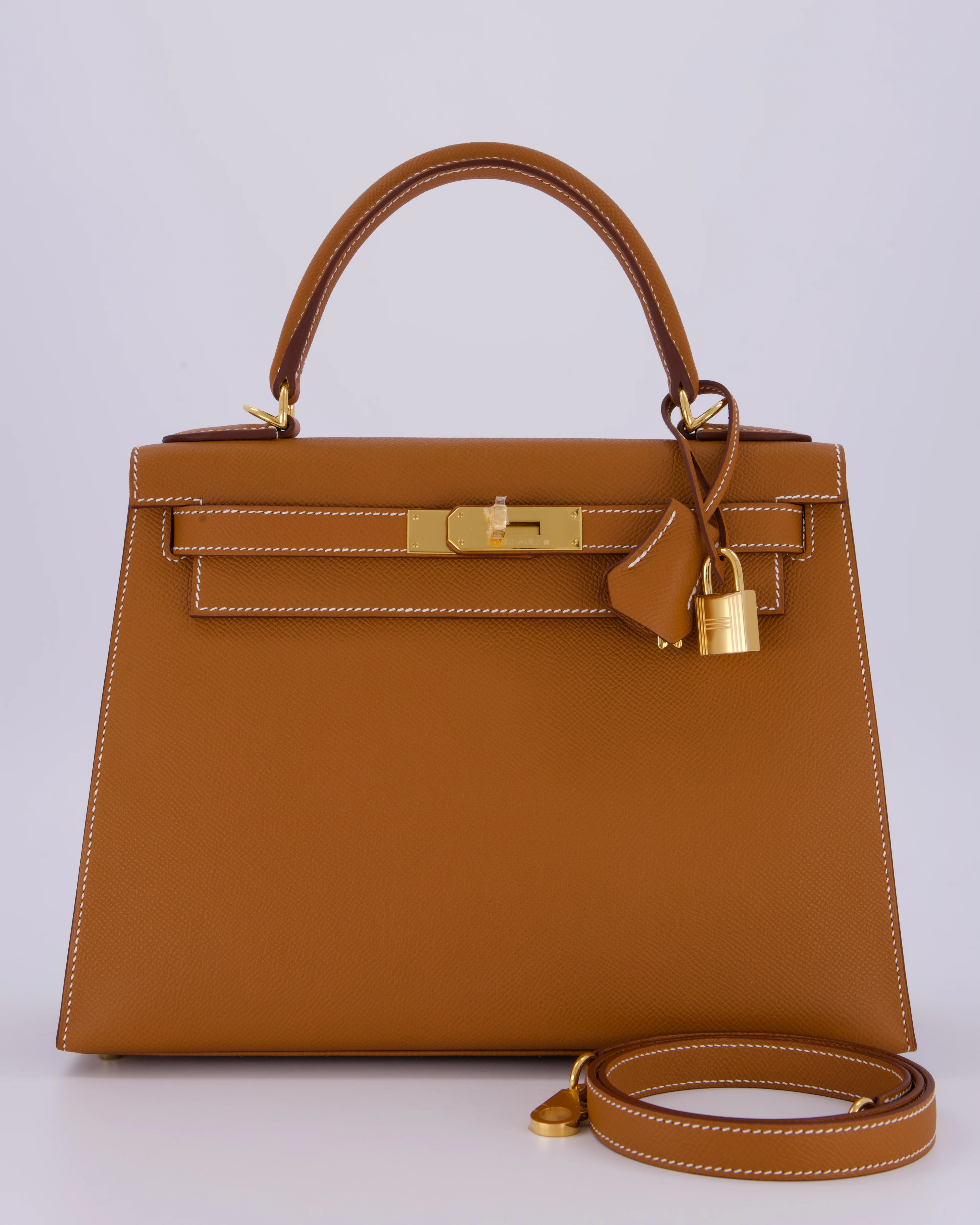 Hermès Kelly 28 Sellier Bag in Gold Epsom Leather with Gold Hardware