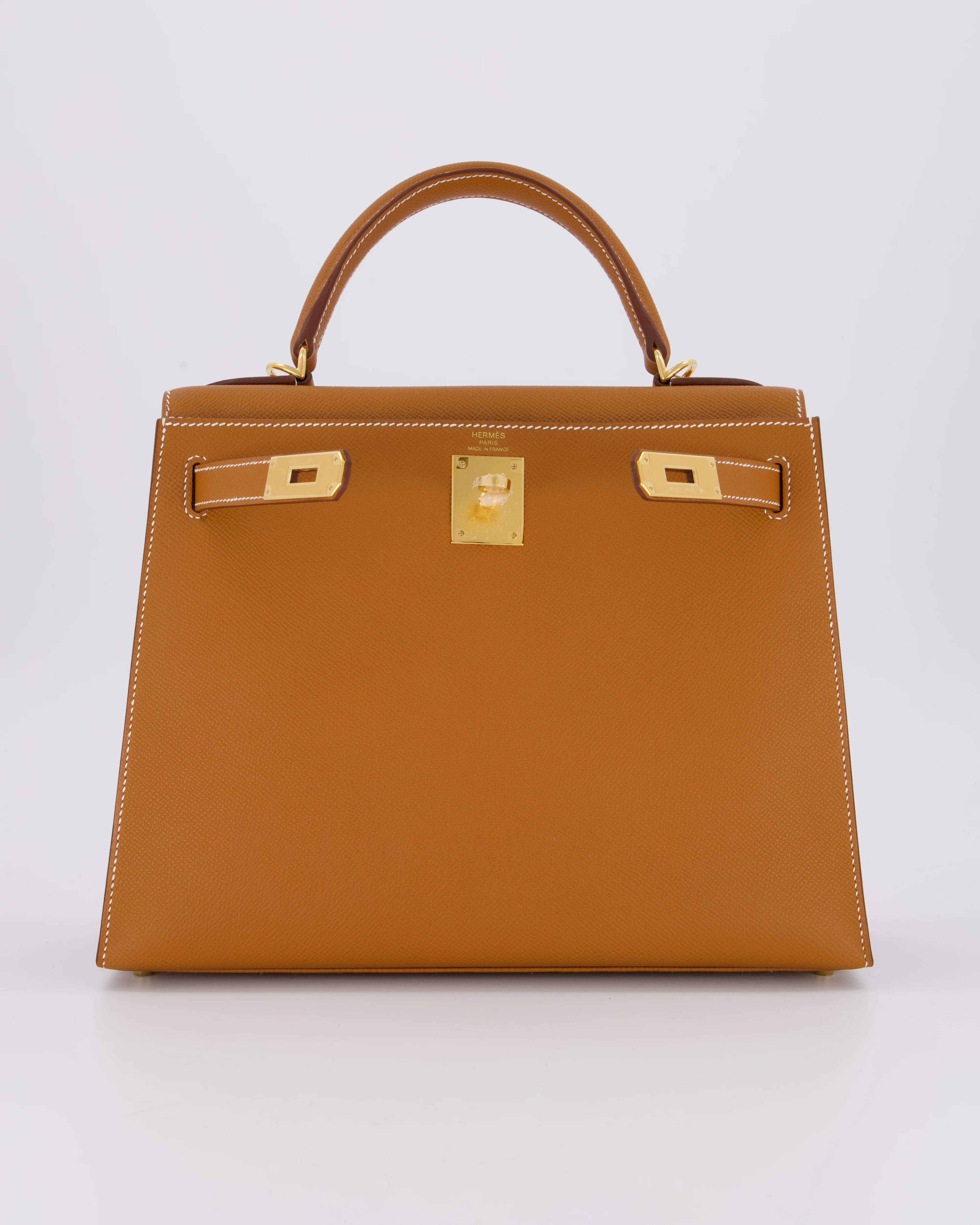 Hermès Kelly 28 Sellier Bag in Gold Epsom Leather with Gold Hardware - Image 24