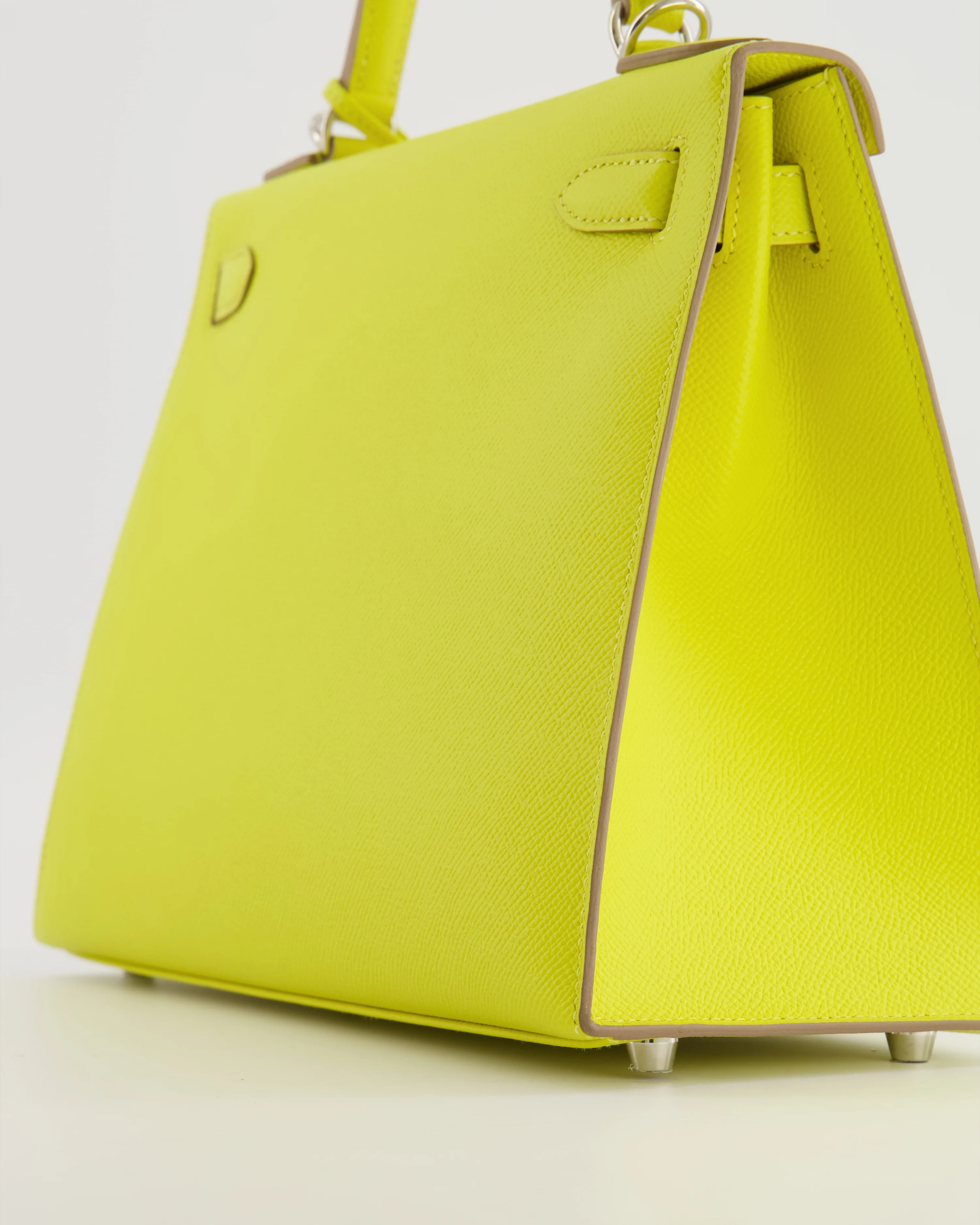 Hermès Kelly 28 Sellier Bag in Lime Epsom Leather with Palladium Hardware - Image 15