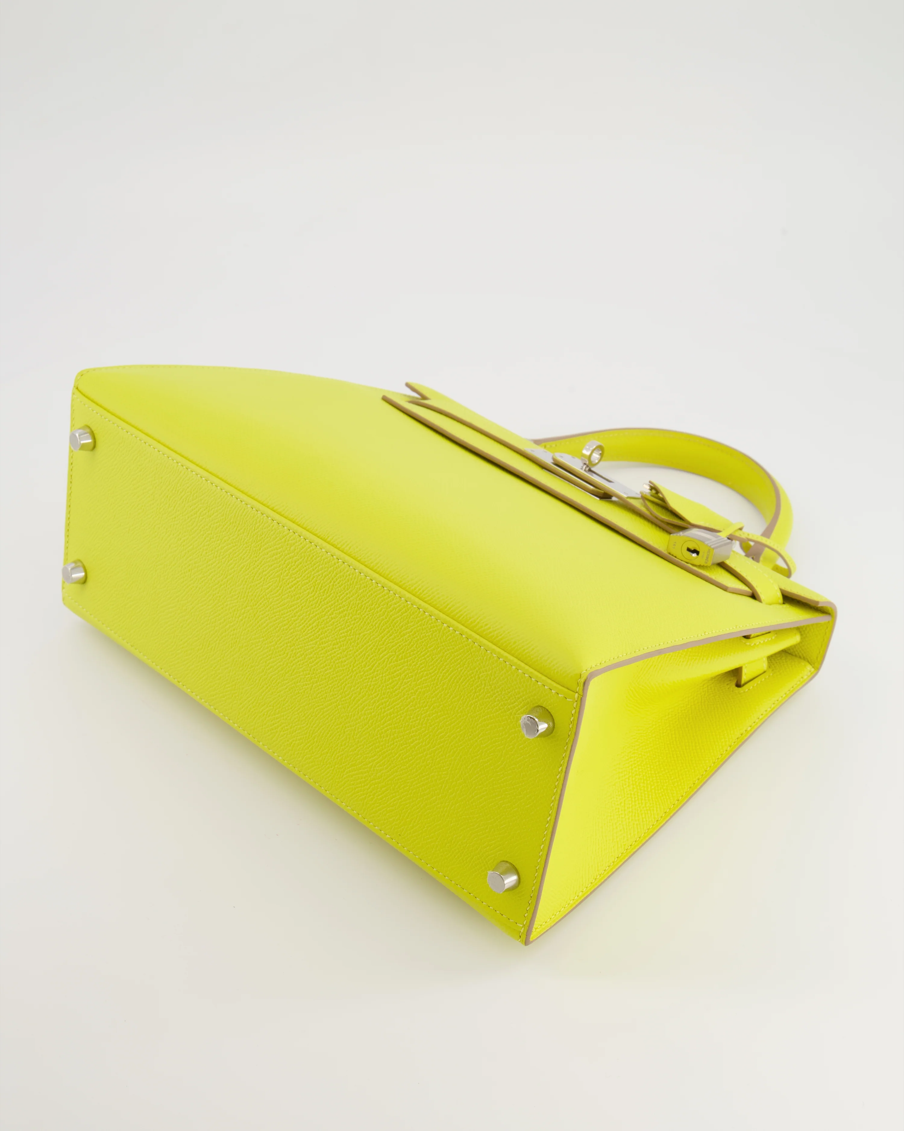 Hermès Kelly 28 Sellier Bag in Lime Epsom Leather with Palladium Hardware - Image 21