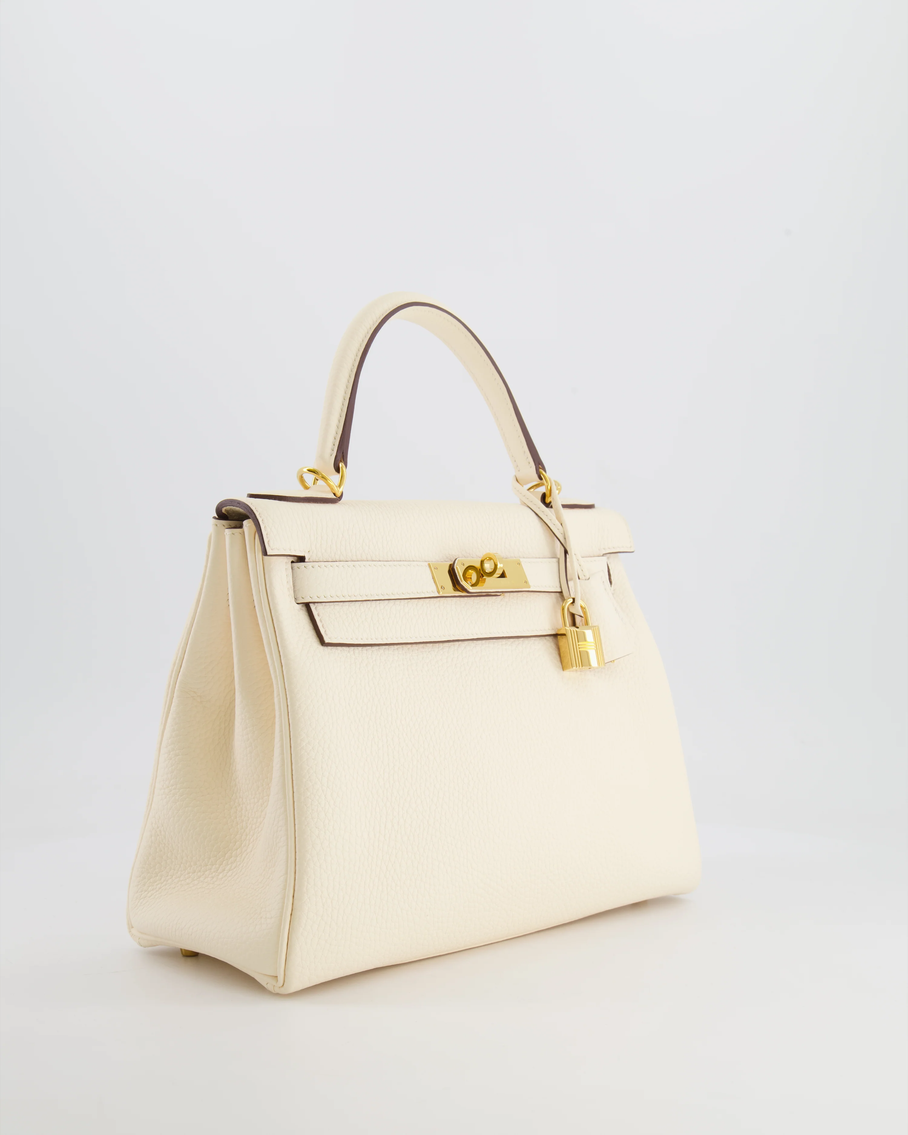 Hermès Kelly 28 Retourne Bag in Nata Clemence Leather with Gold Hardware - Image 4