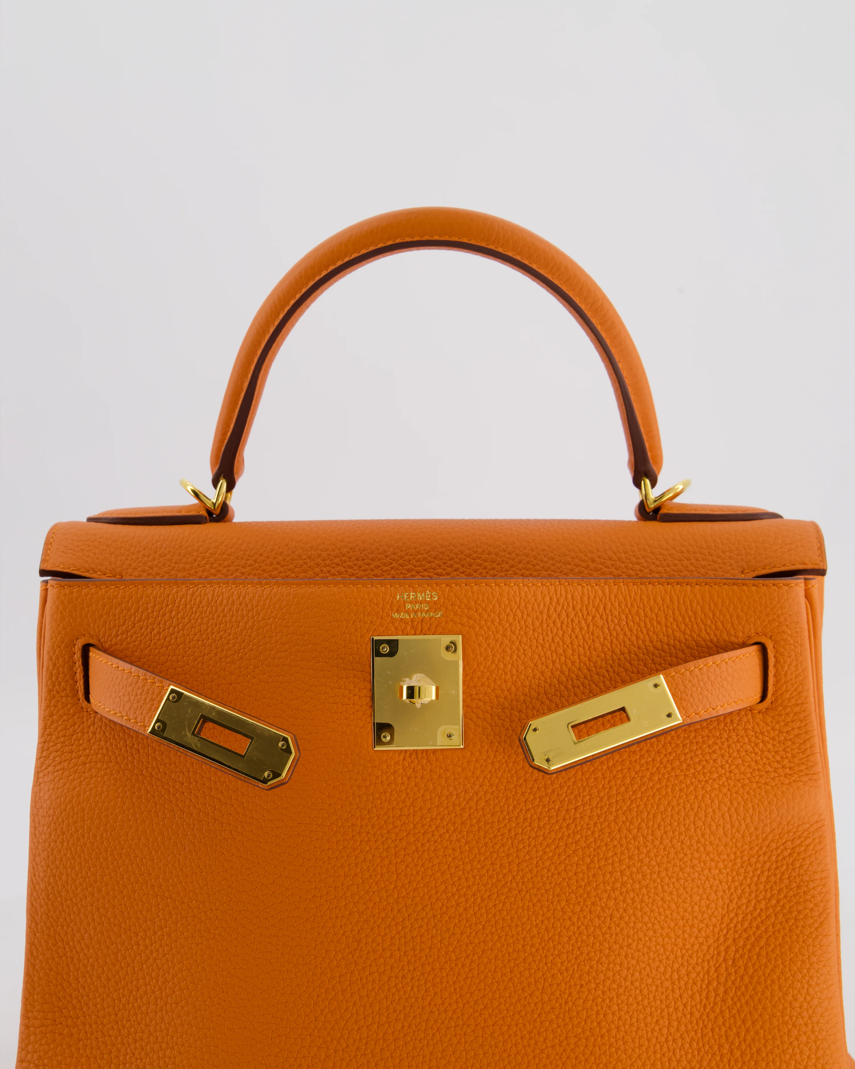 *FIRE PRICE* Hermès Kelly Bag 28 Retourne in Orange Togo Leather with Gold Hardware - Image 16