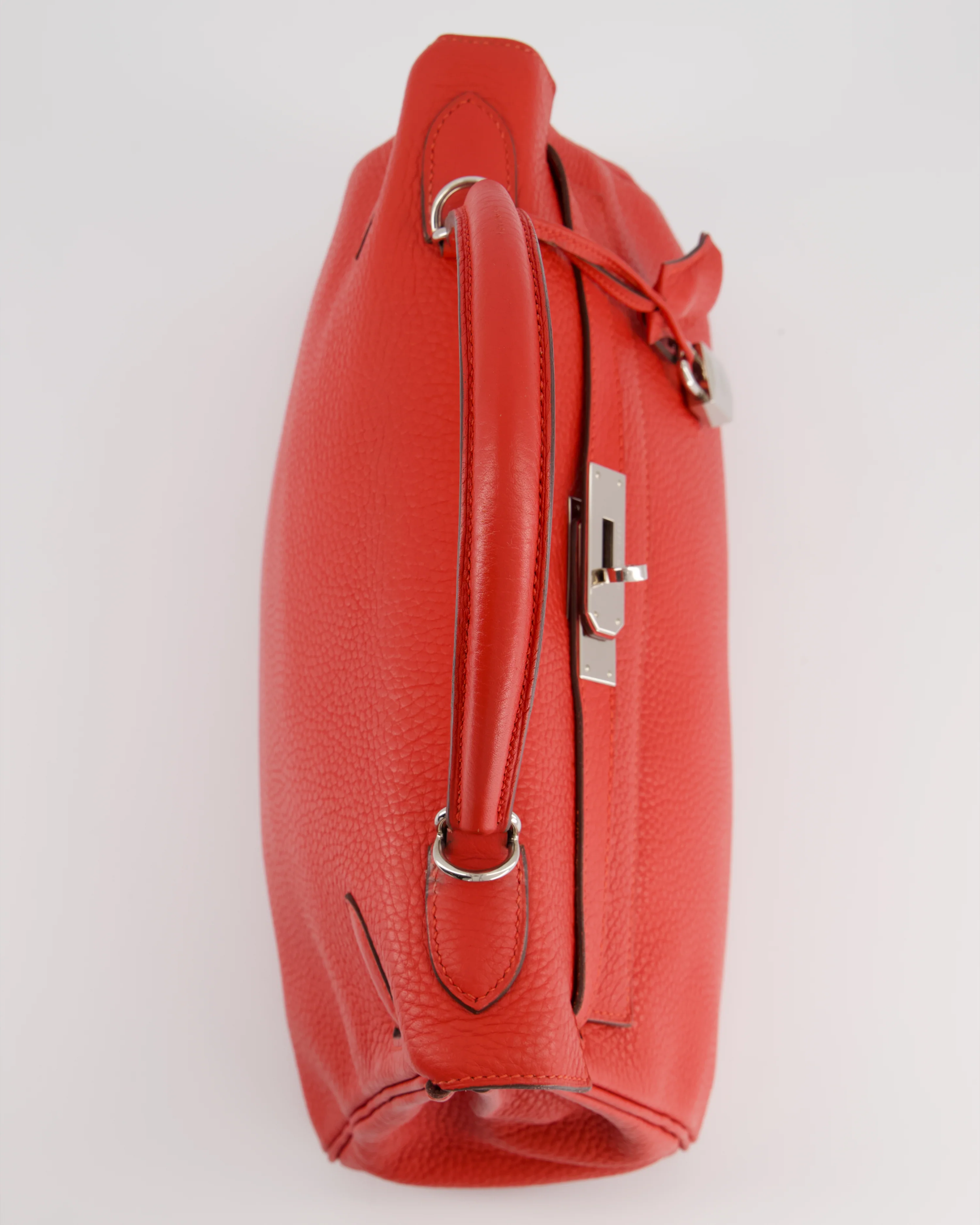 Hermès Kelly 32 Retourne Bag in Geranium Togo Leather and Palladium Hardware - Image 16