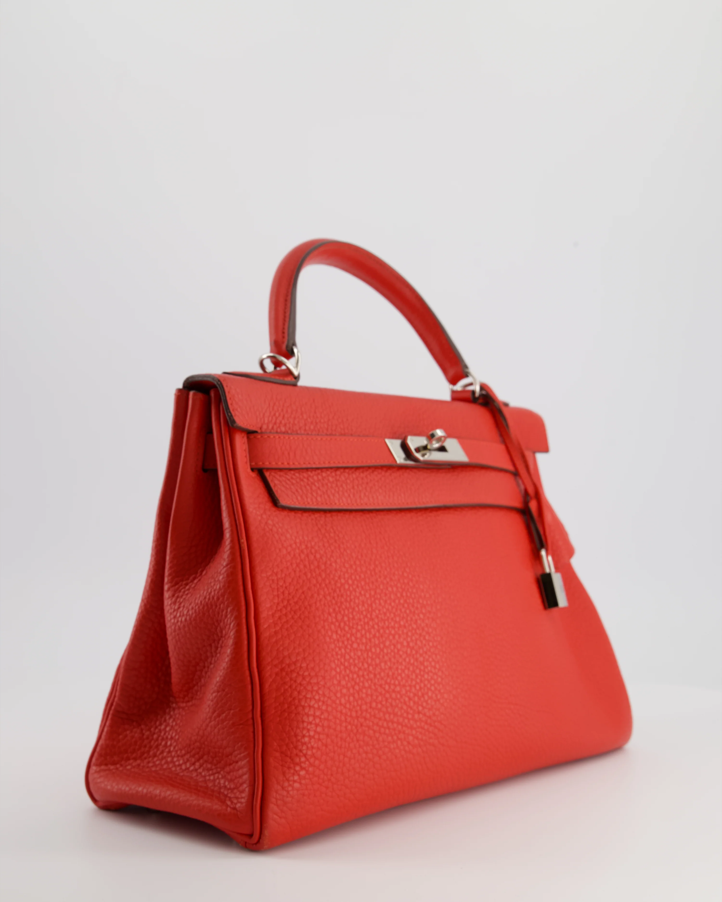 Hermès Kelly 32 Retourne Bag in Geranium Togo Leather and Palladium Hardware - Image 18